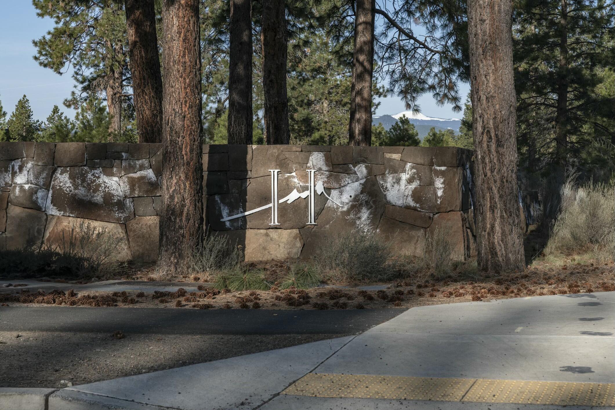 18715 Macalpine Loop, 37
