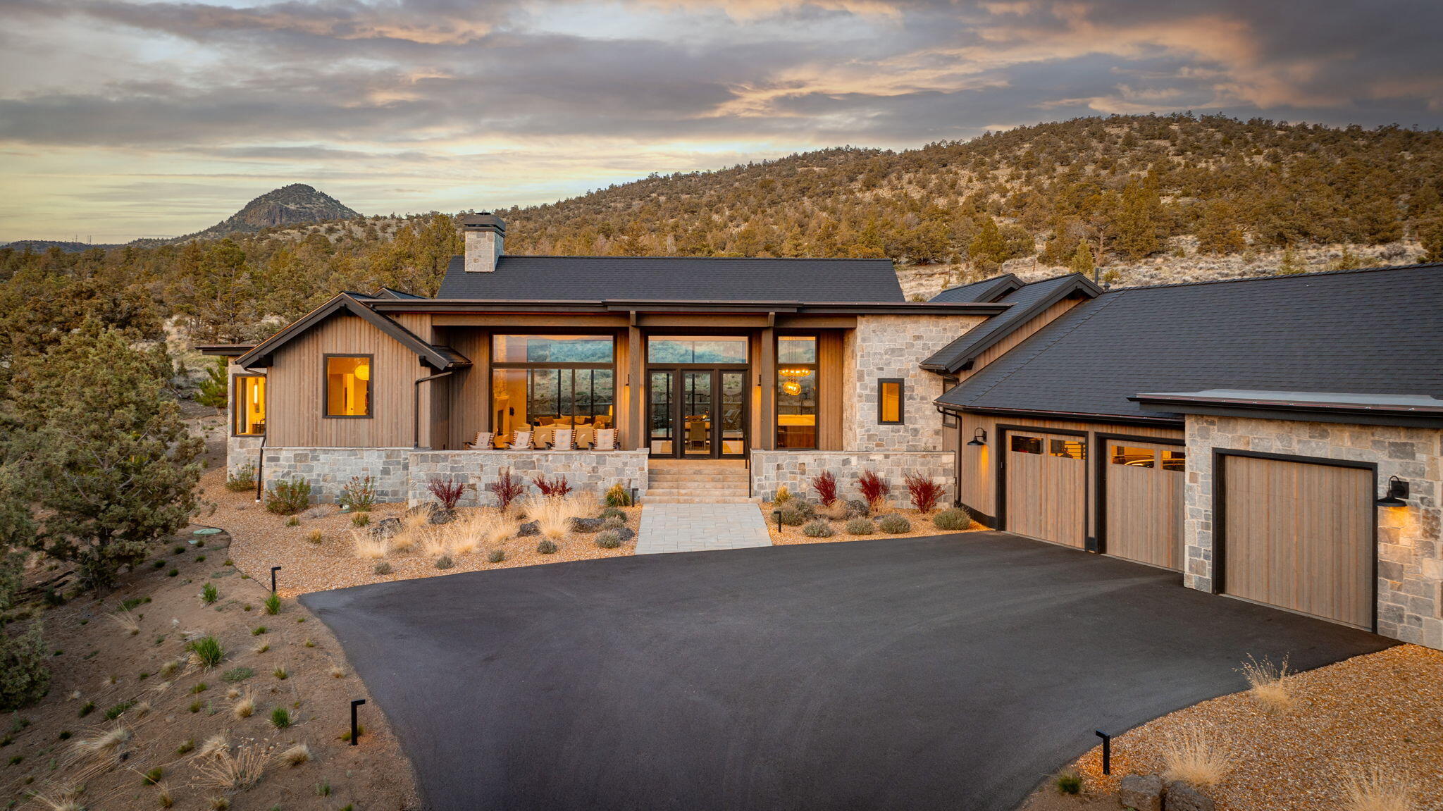 15202 S Hat Rock Loop