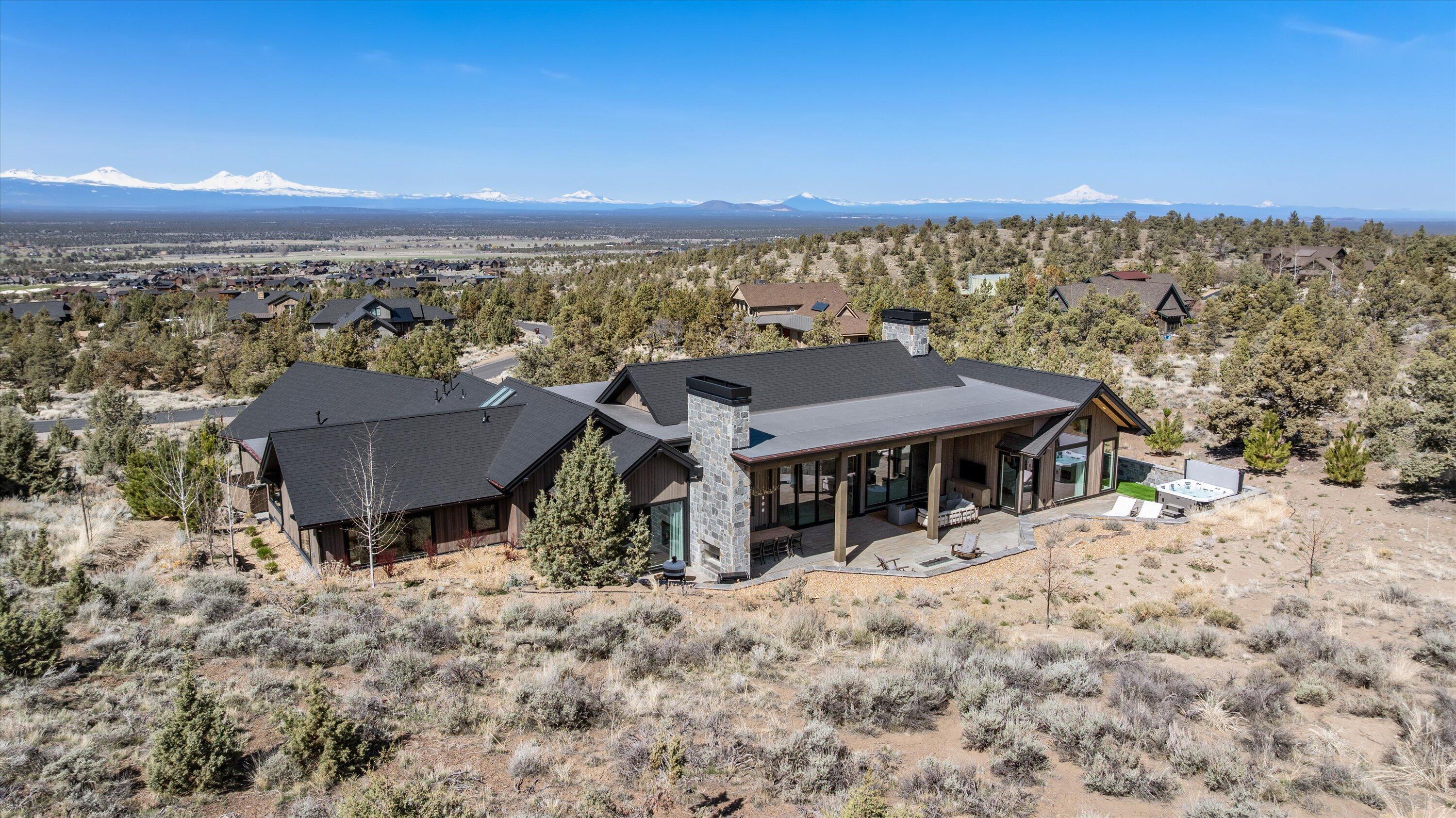 15202 S Hat Rock Loop