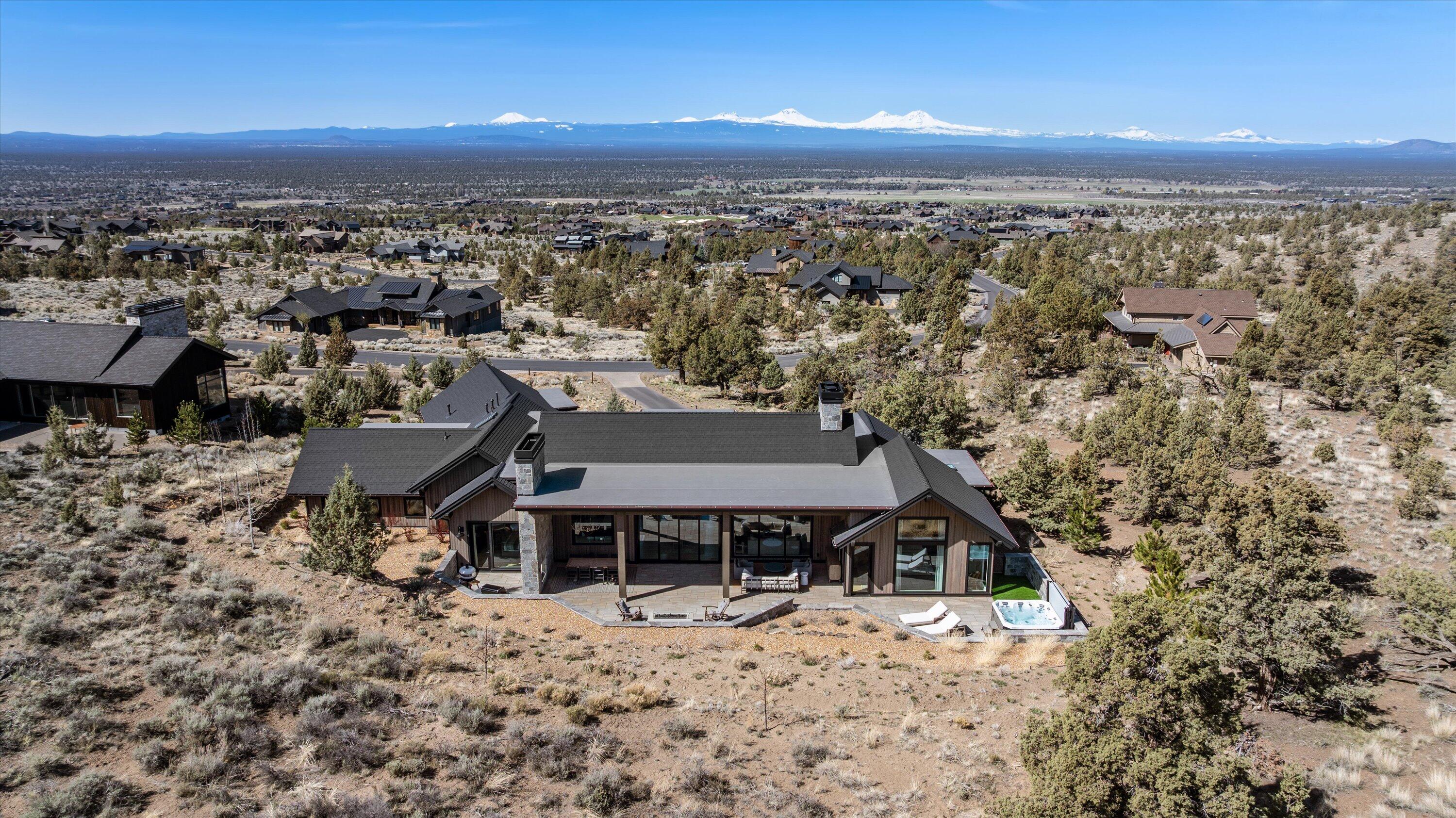 15202 S Hat Rock Loop