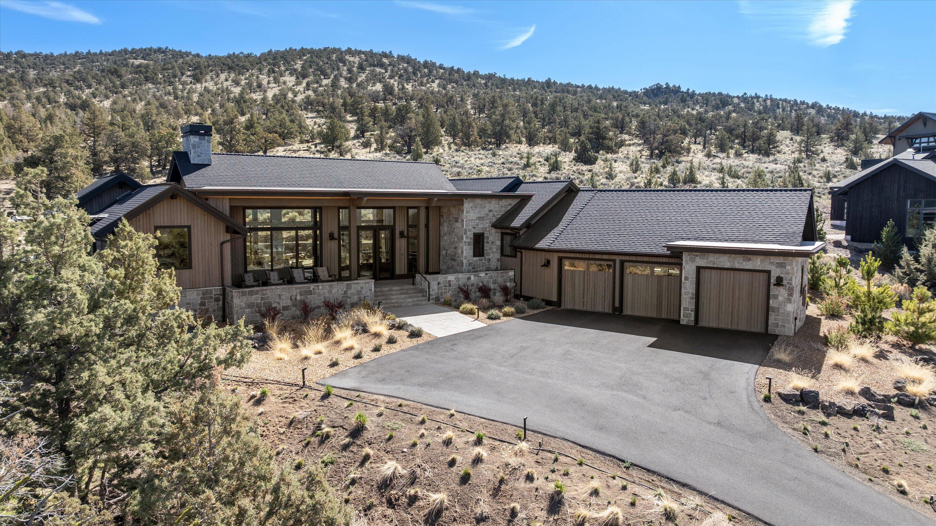 15202 S Hat Rock Loop