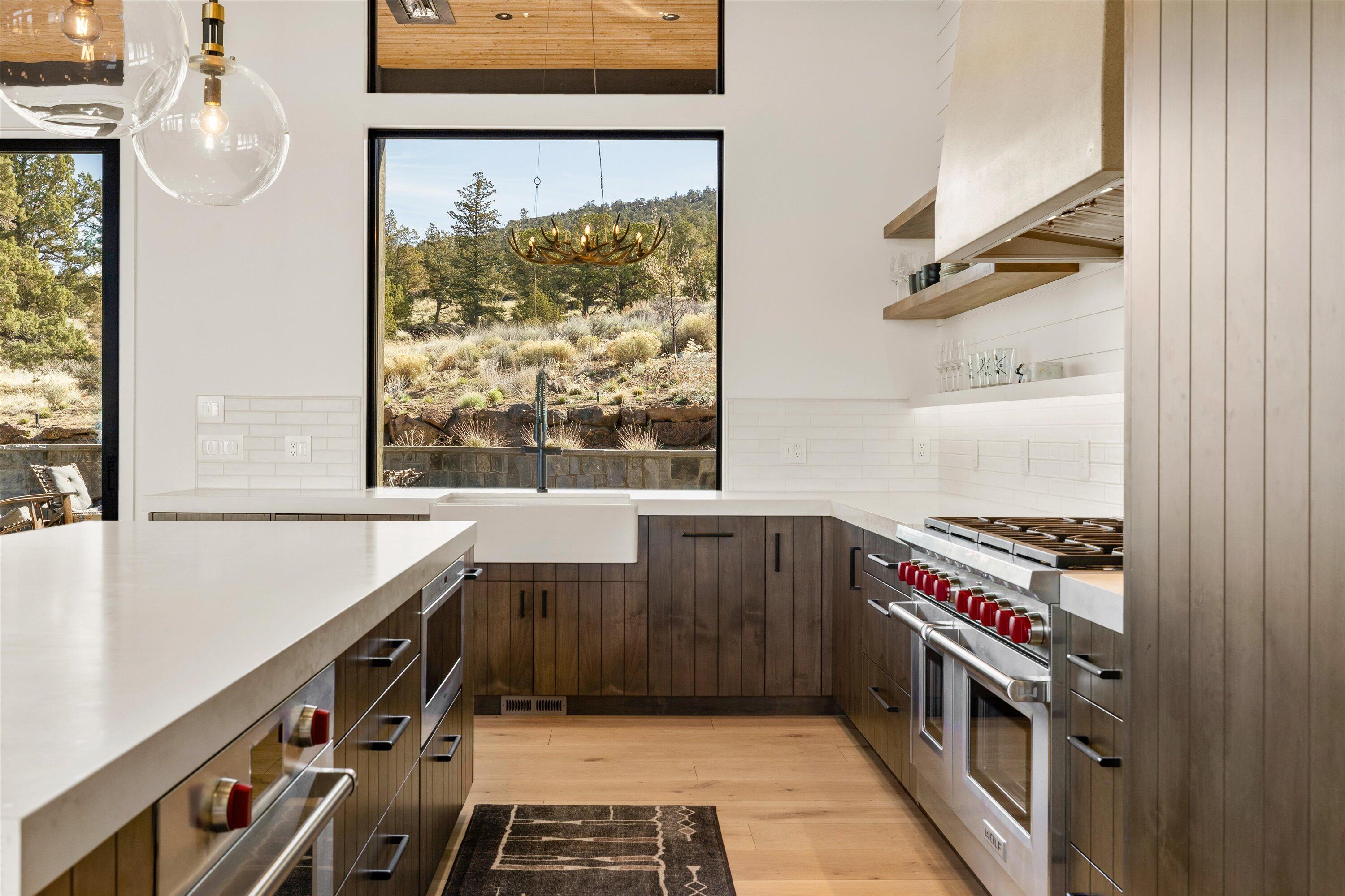 15202 S Hat Rock Loop