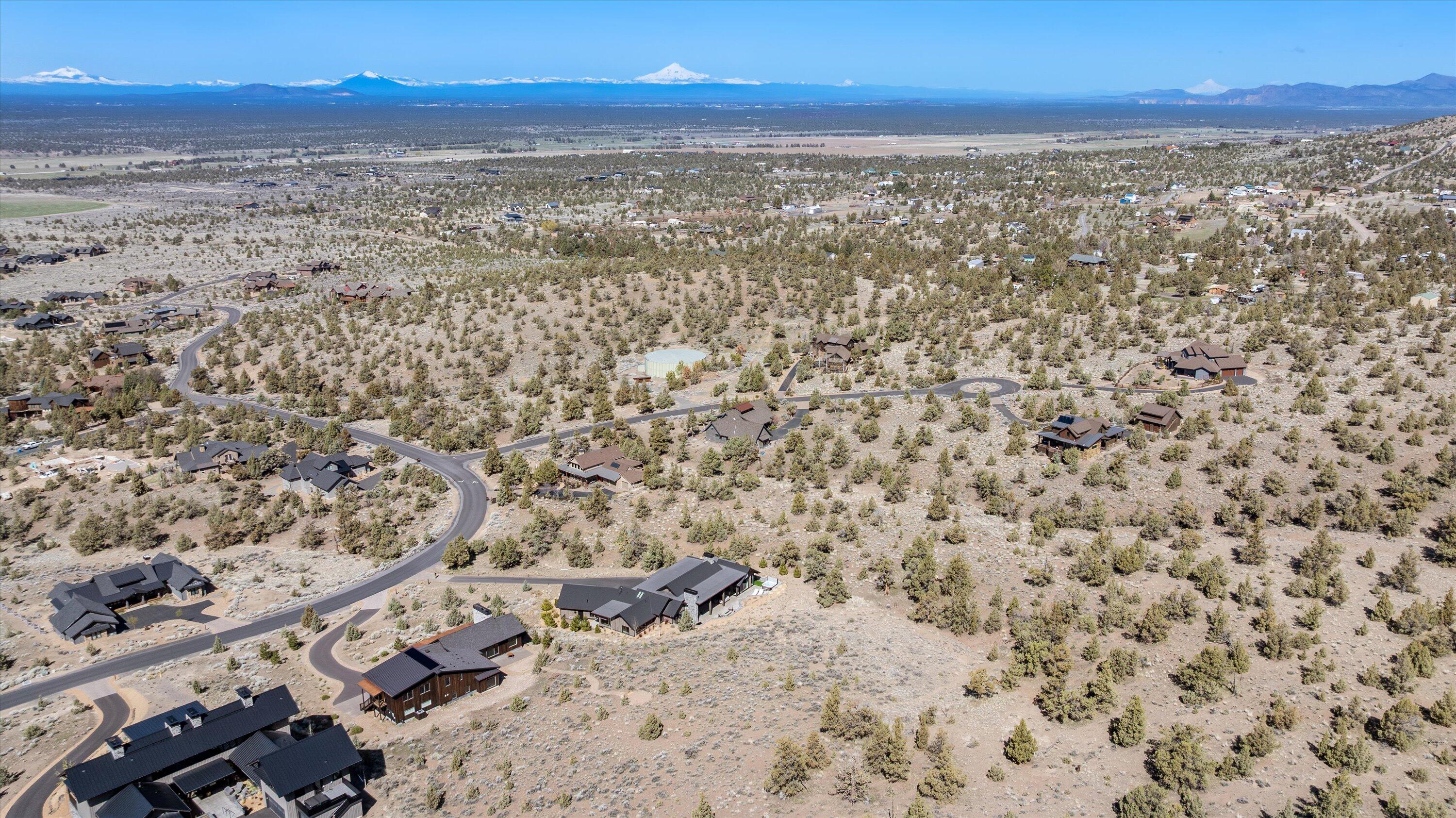 15202 S Hat Rock Loop