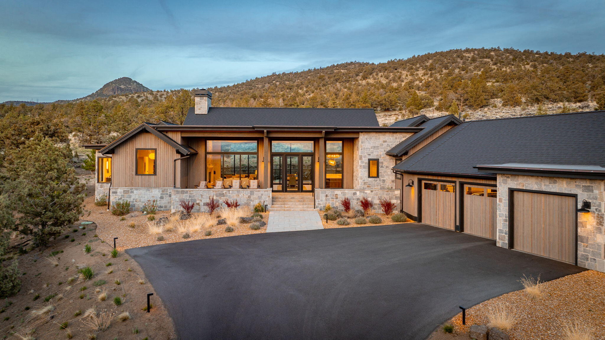 15202 S Hat Rock Loop