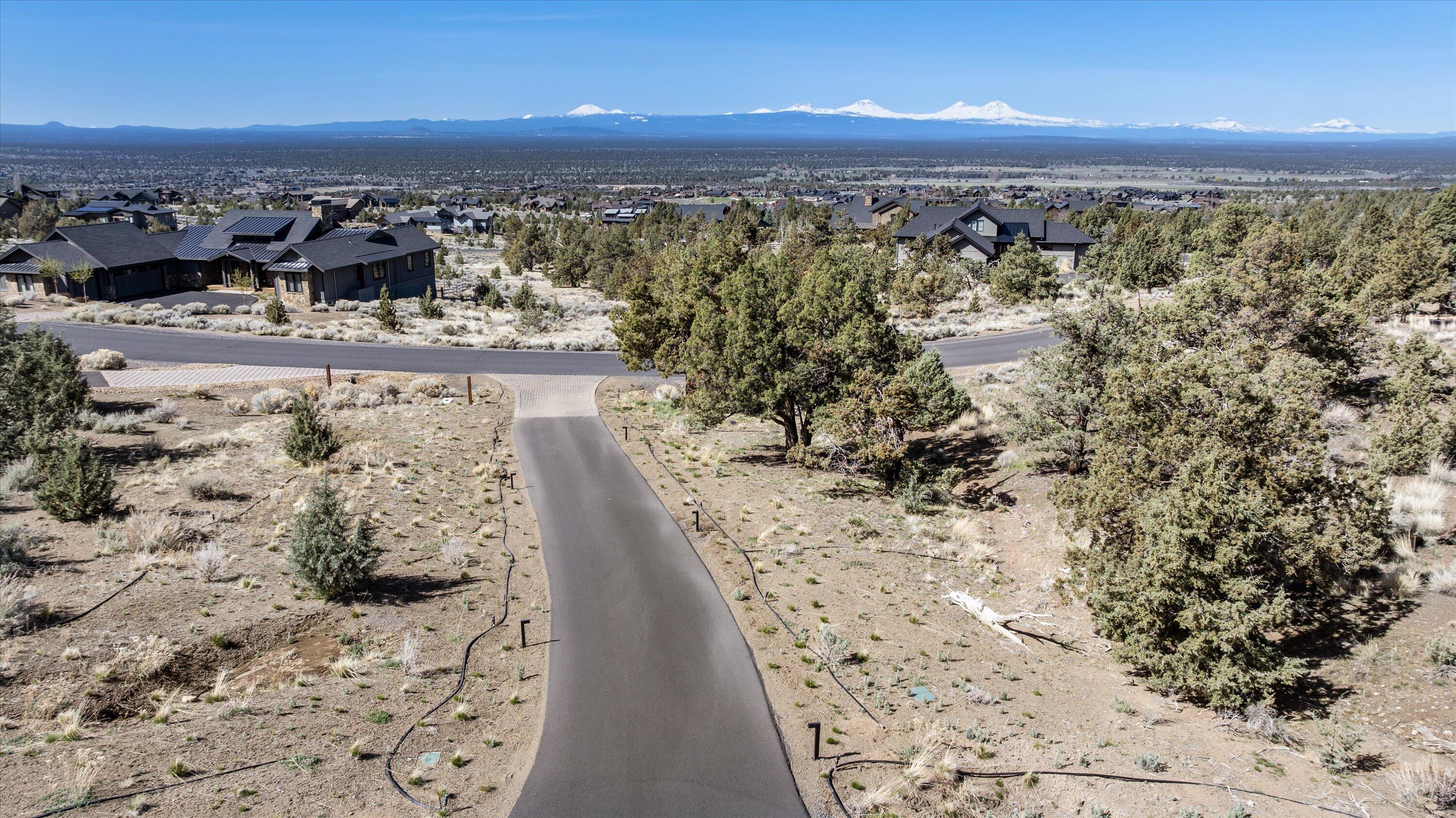 15202 S Hat Rock Loop
