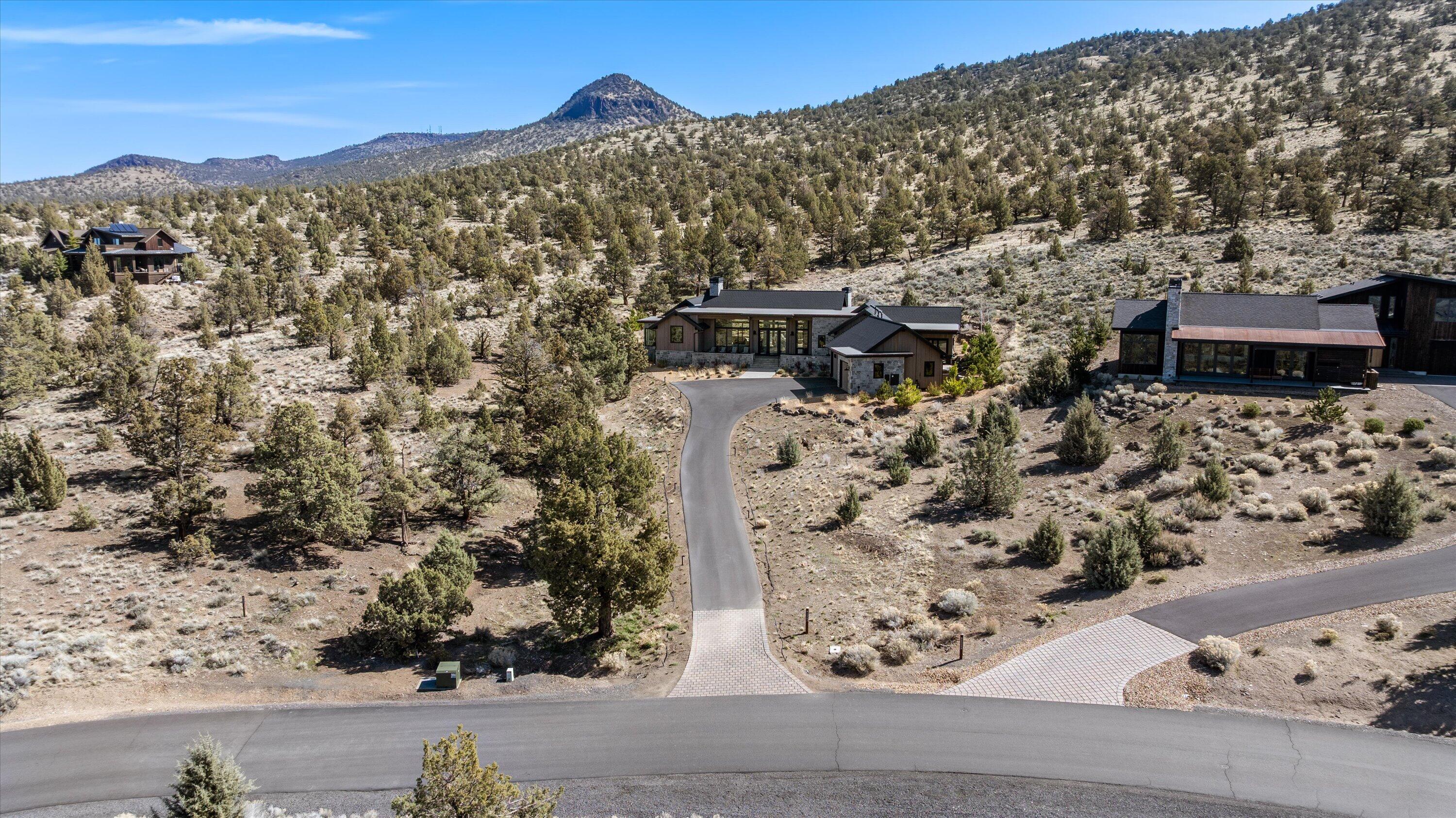 15202 S Hat Rock Loop