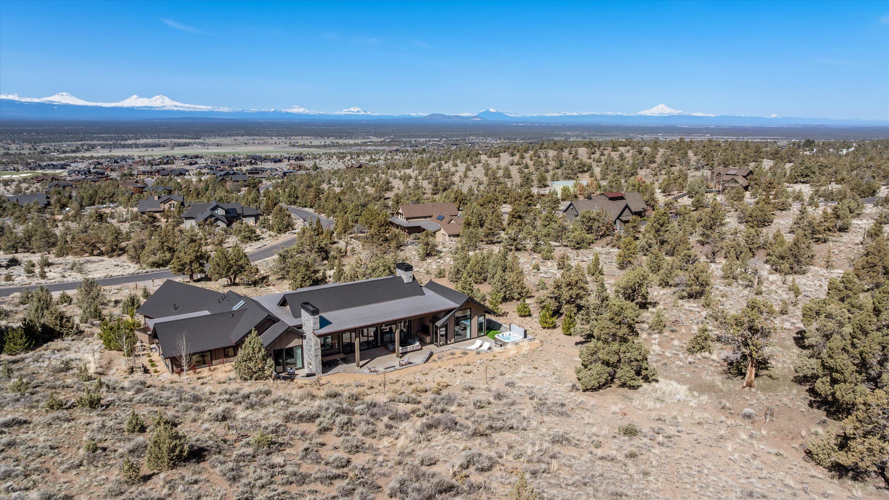 15202 S Hat Rock Loop
