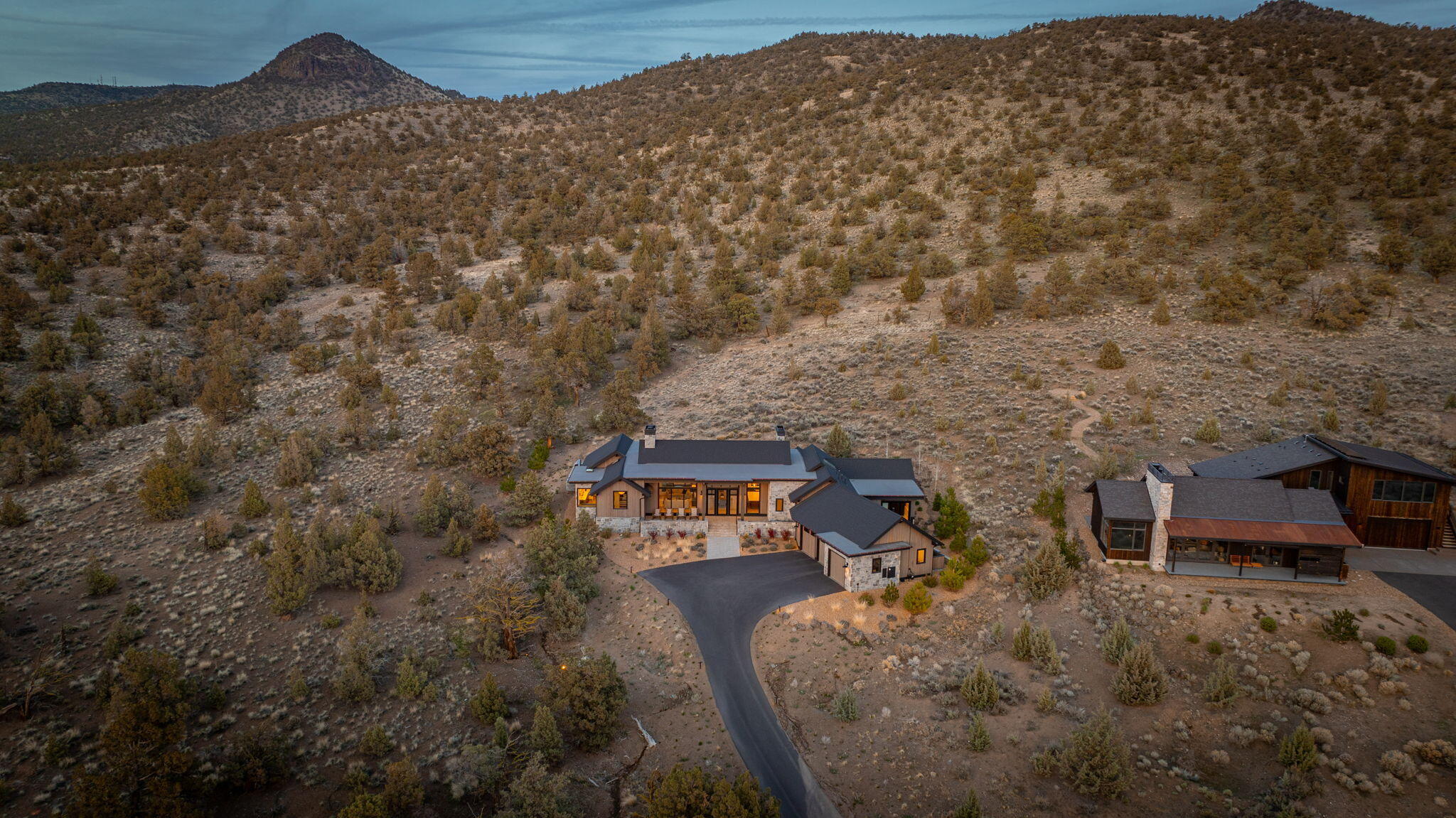 15202 S Hat Rock Loop