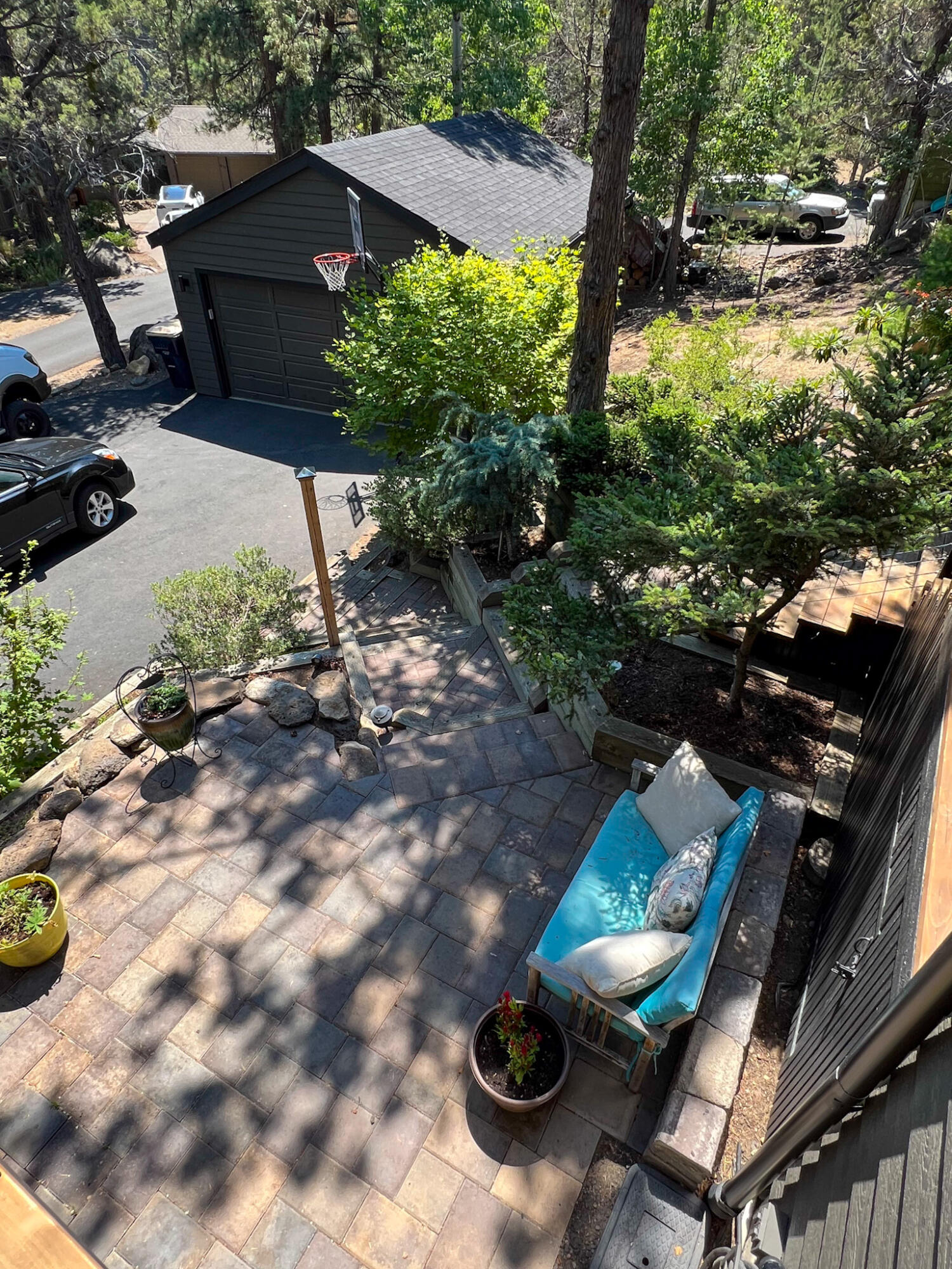 636 NW Silver Buckle Road