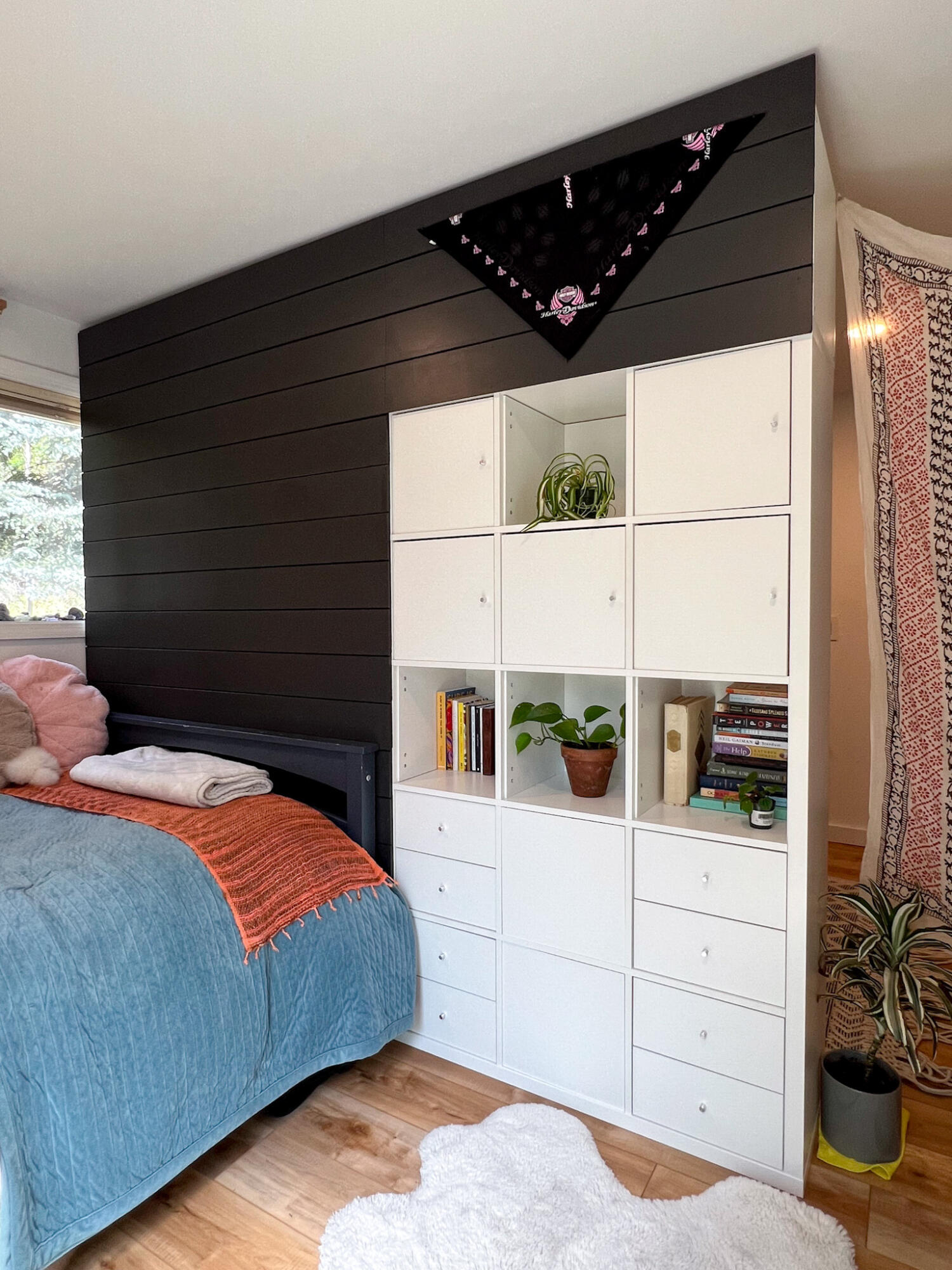 636 NW Silver Buckle Road