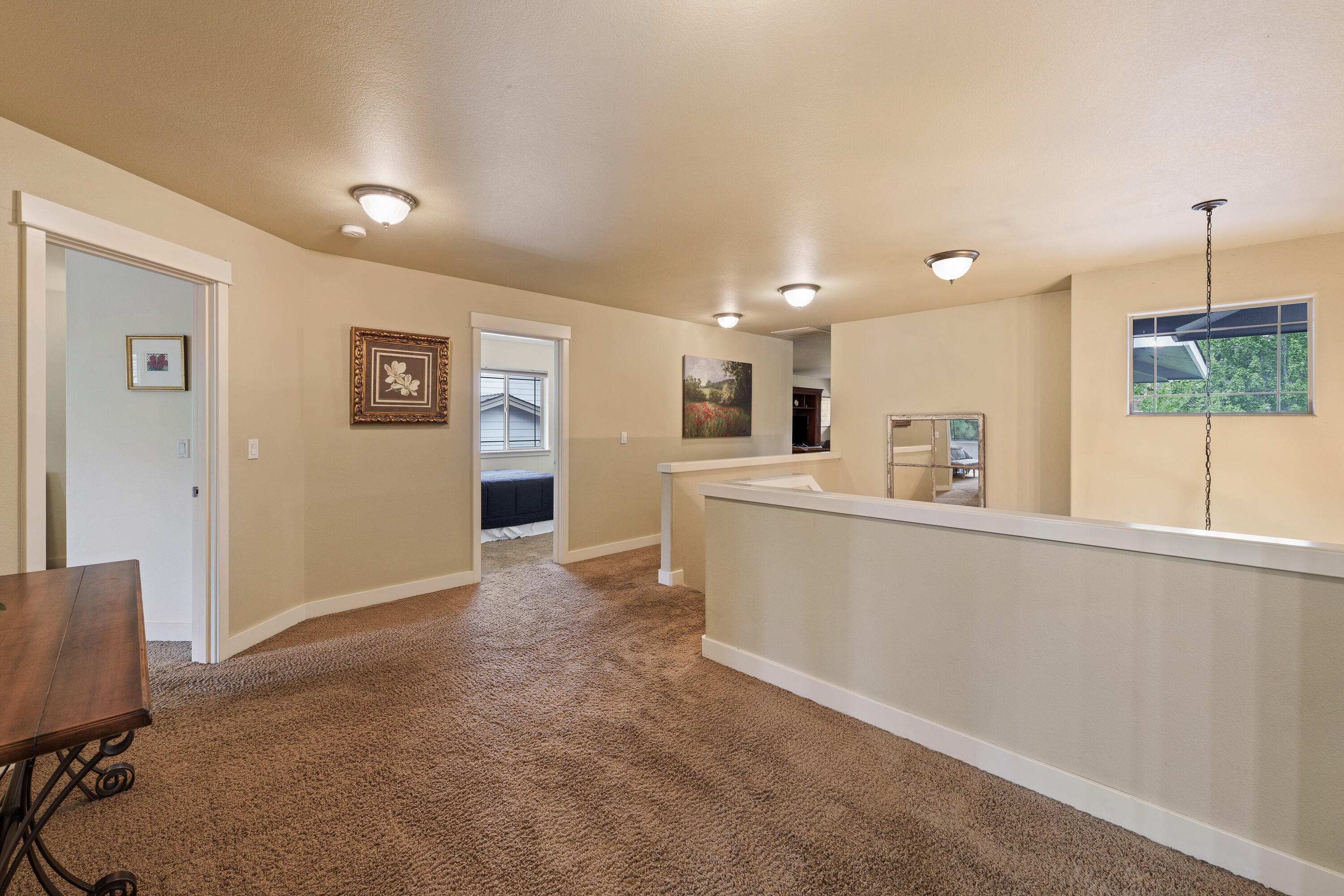 137 NW Outlook Vista Drive