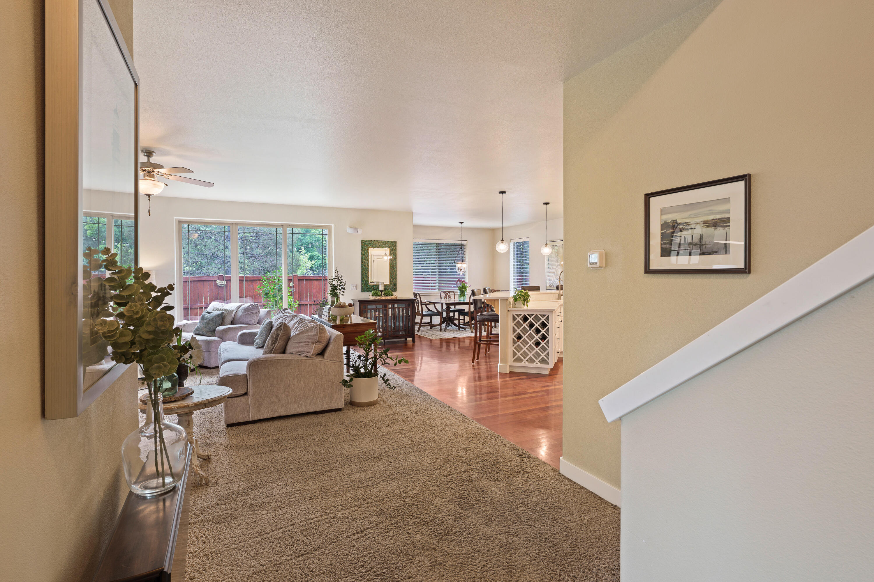 137 NW Outlook Vista Drive