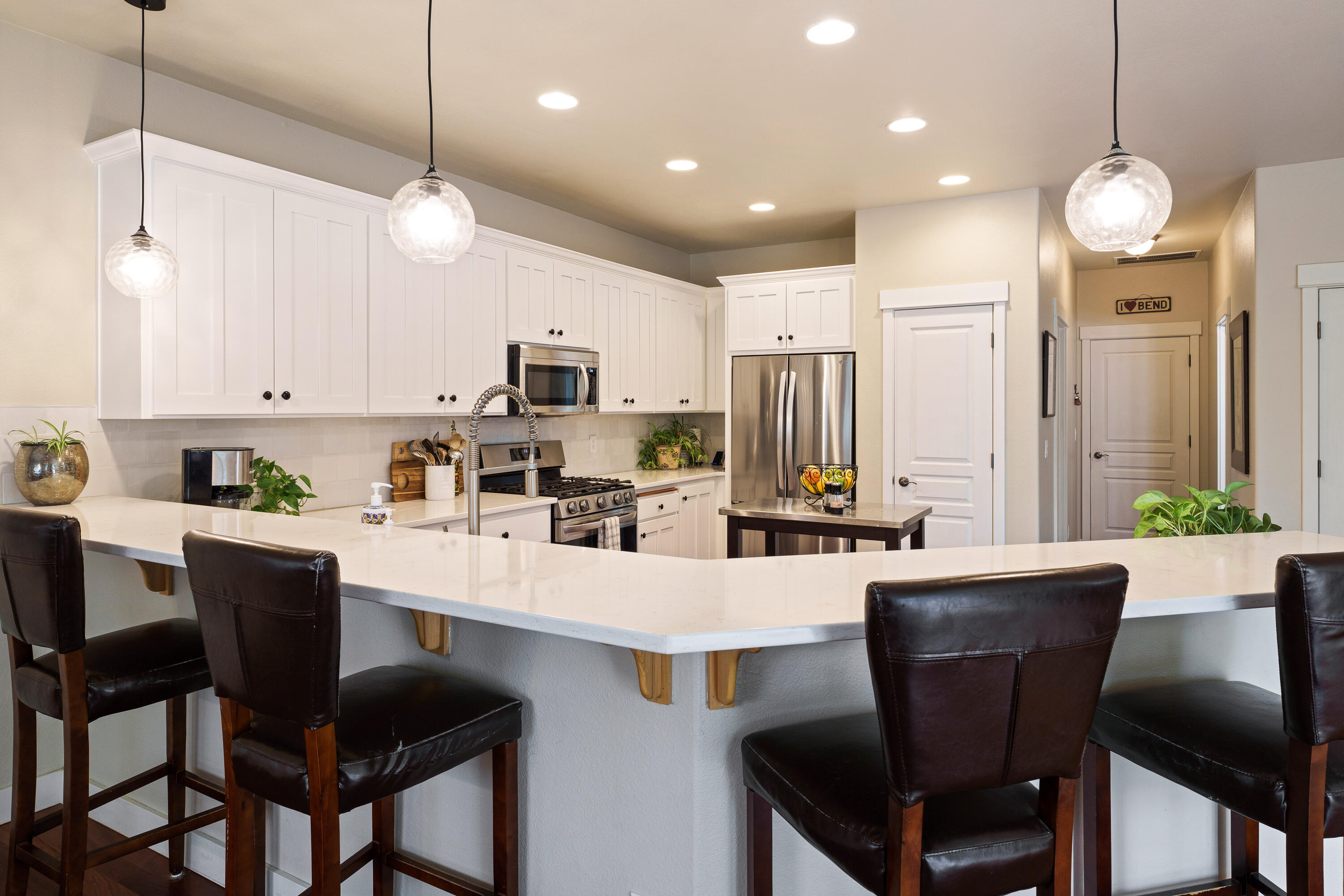 137 NW Outlook Vista Drive