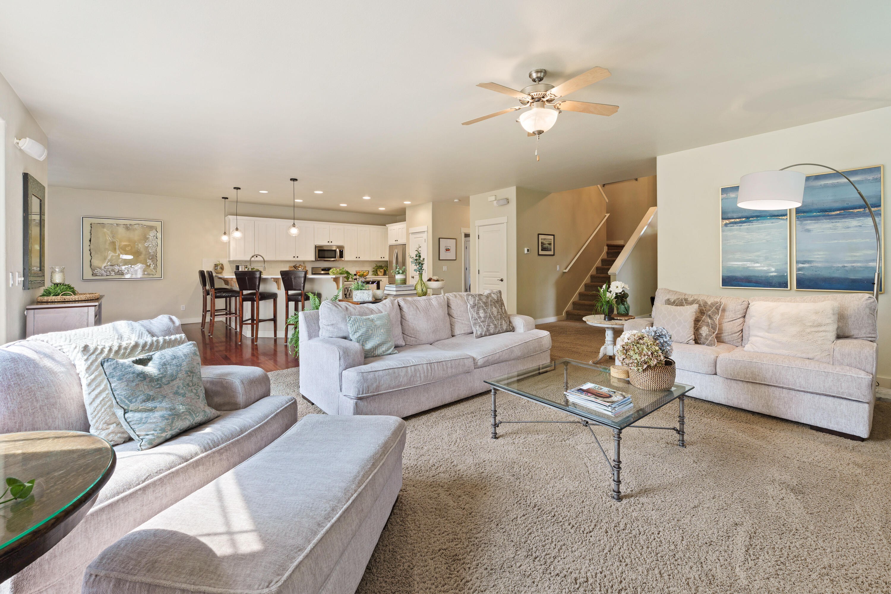 137 NW Outlook Vista Drive