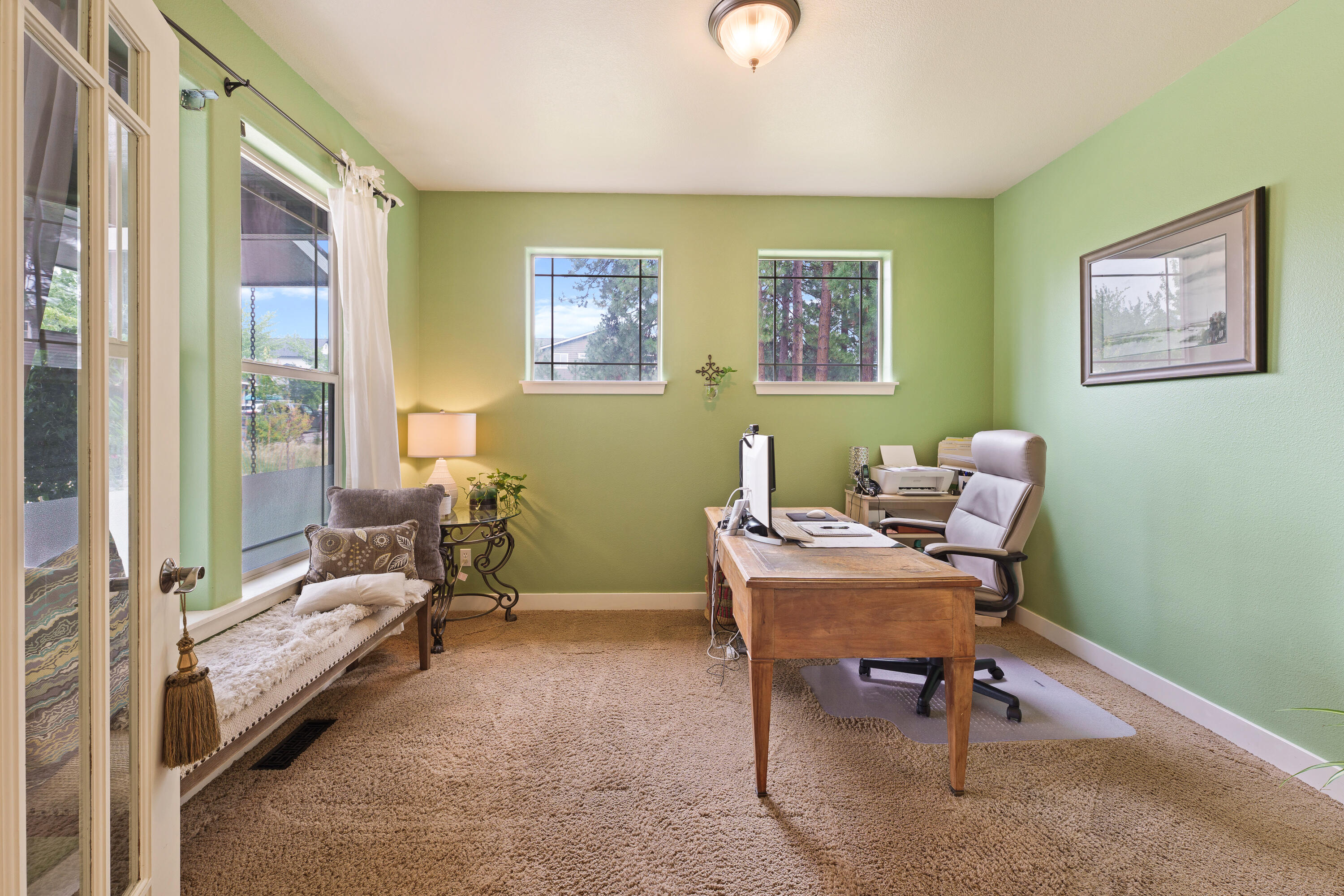 137 NW Outlook Vista Drive