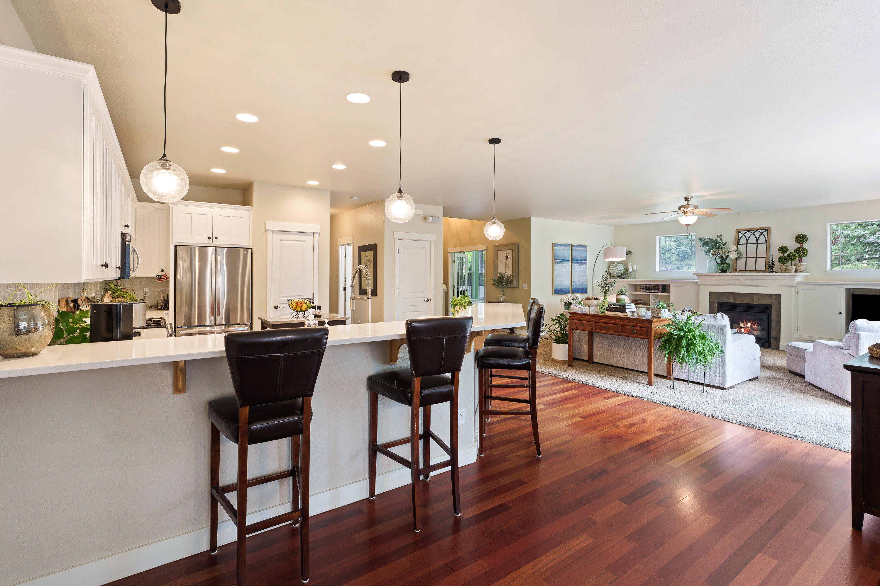 137 NW Outlook Vista Drive