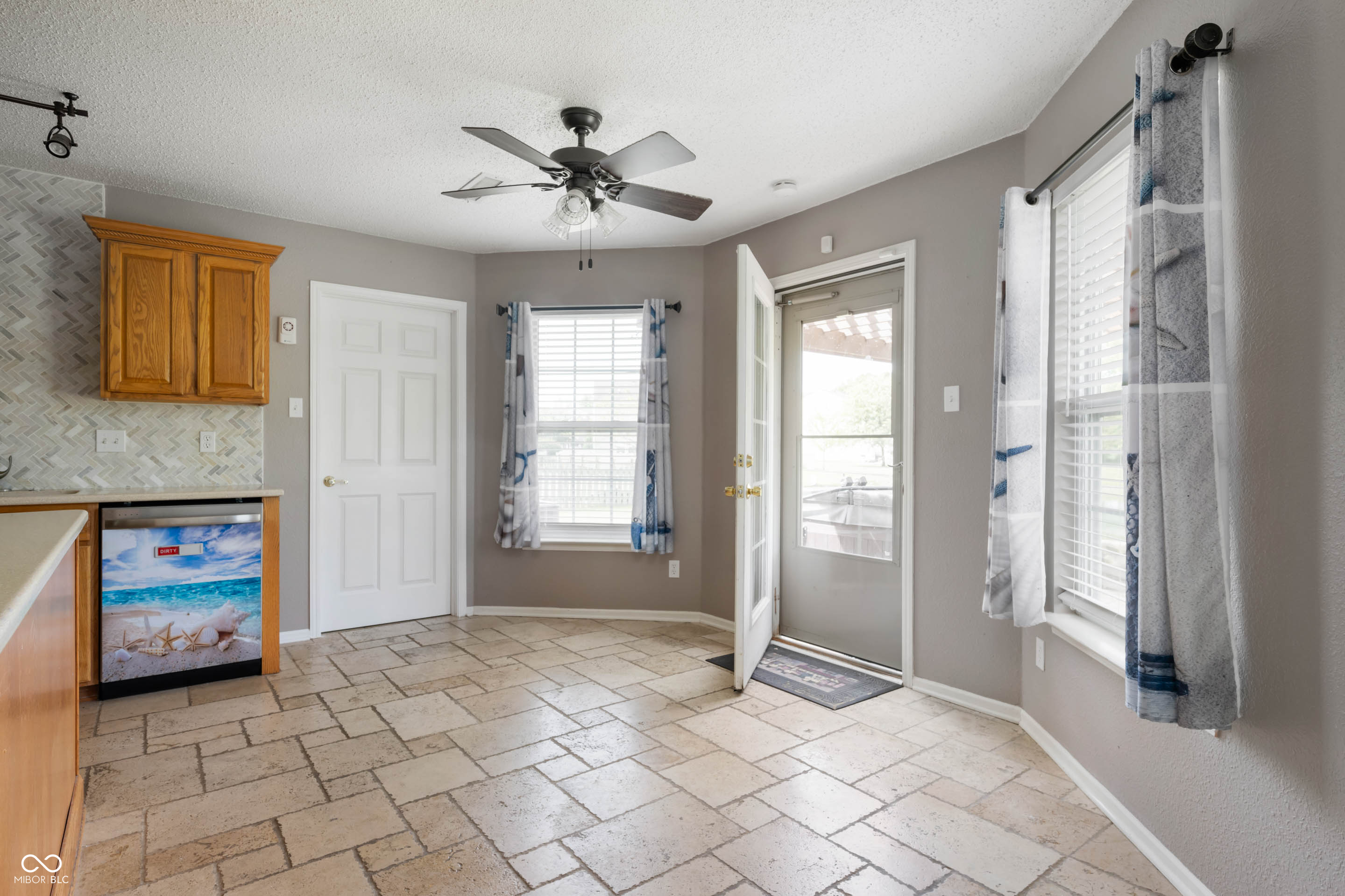 1255 Lemon Grass Court