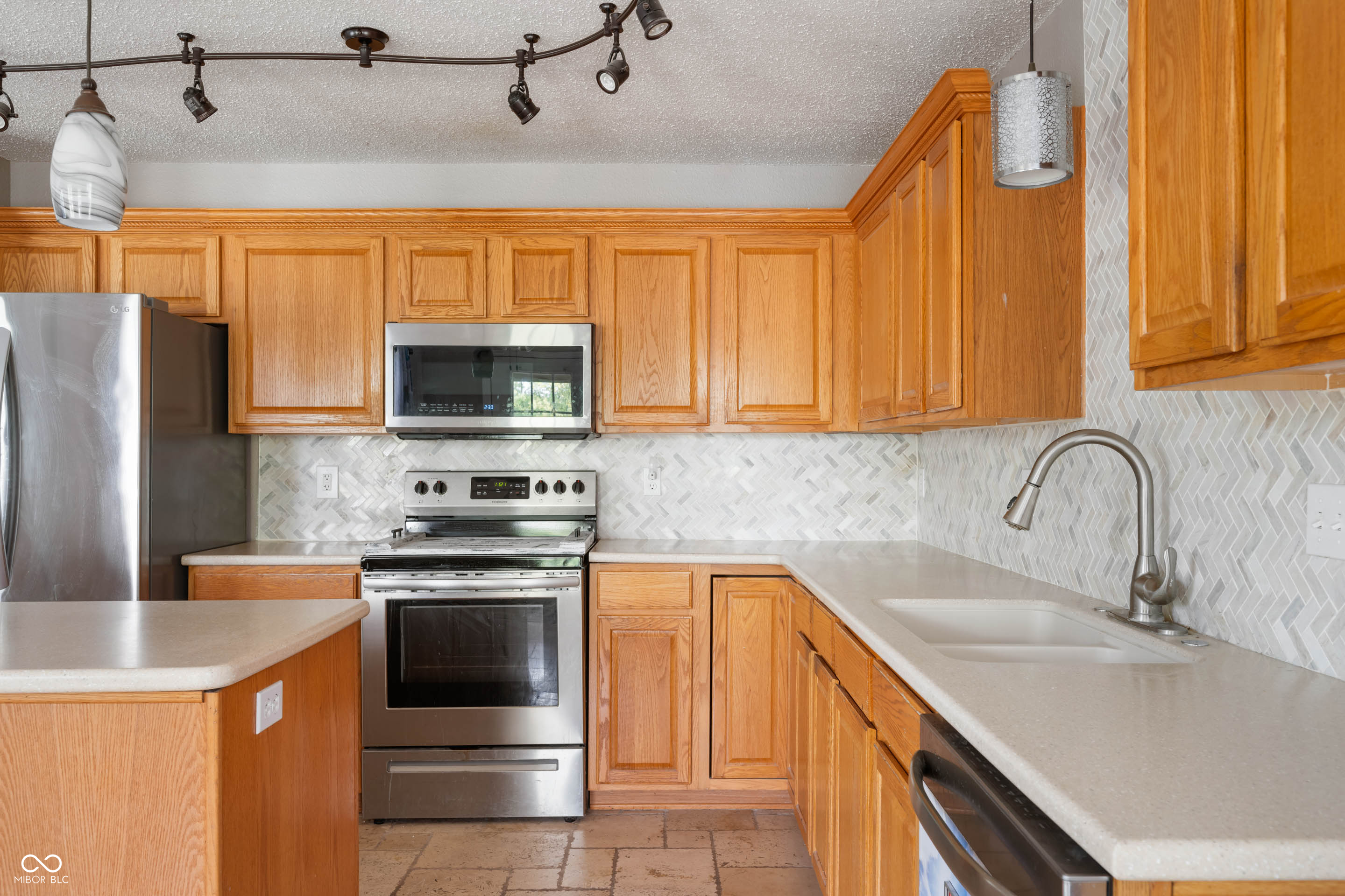 1255 Lemon Grass Court