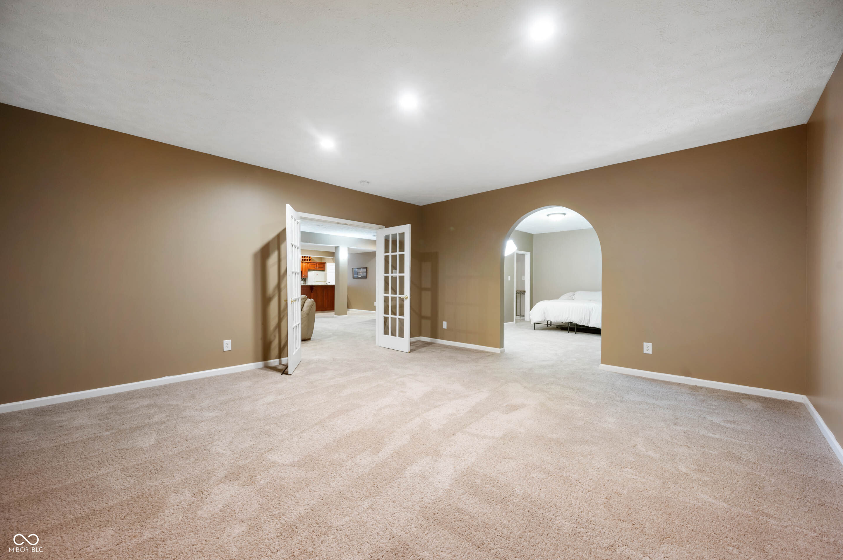 5946 Garden Gate Way