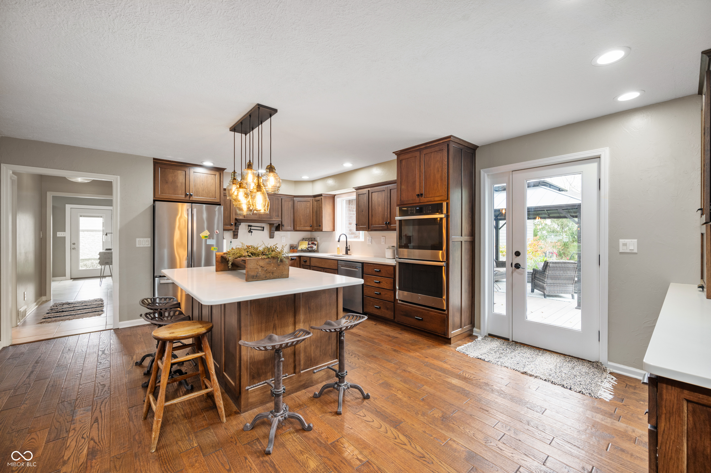 4841 Woodfield Drive