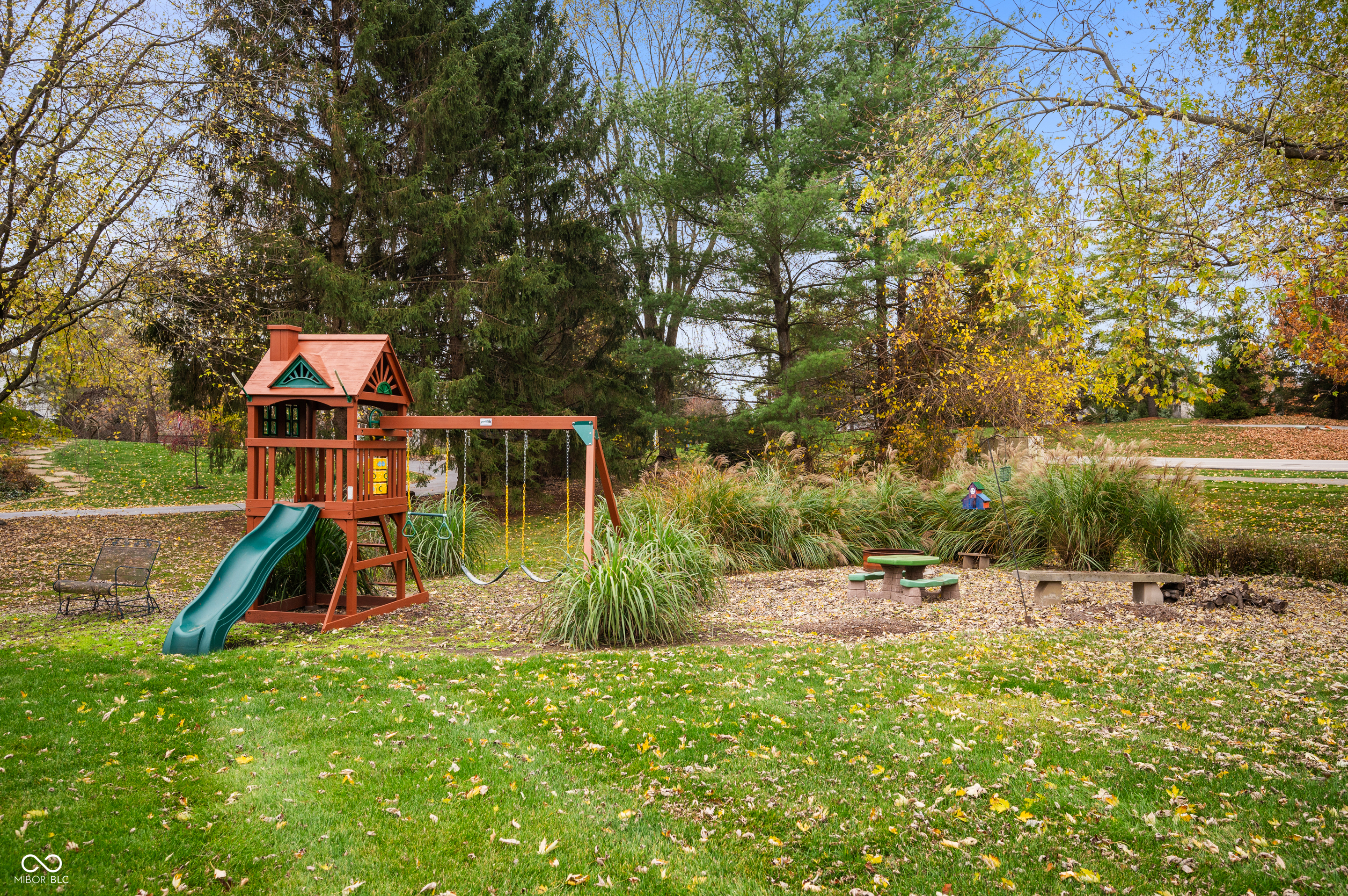 4841 Woodfield Drive