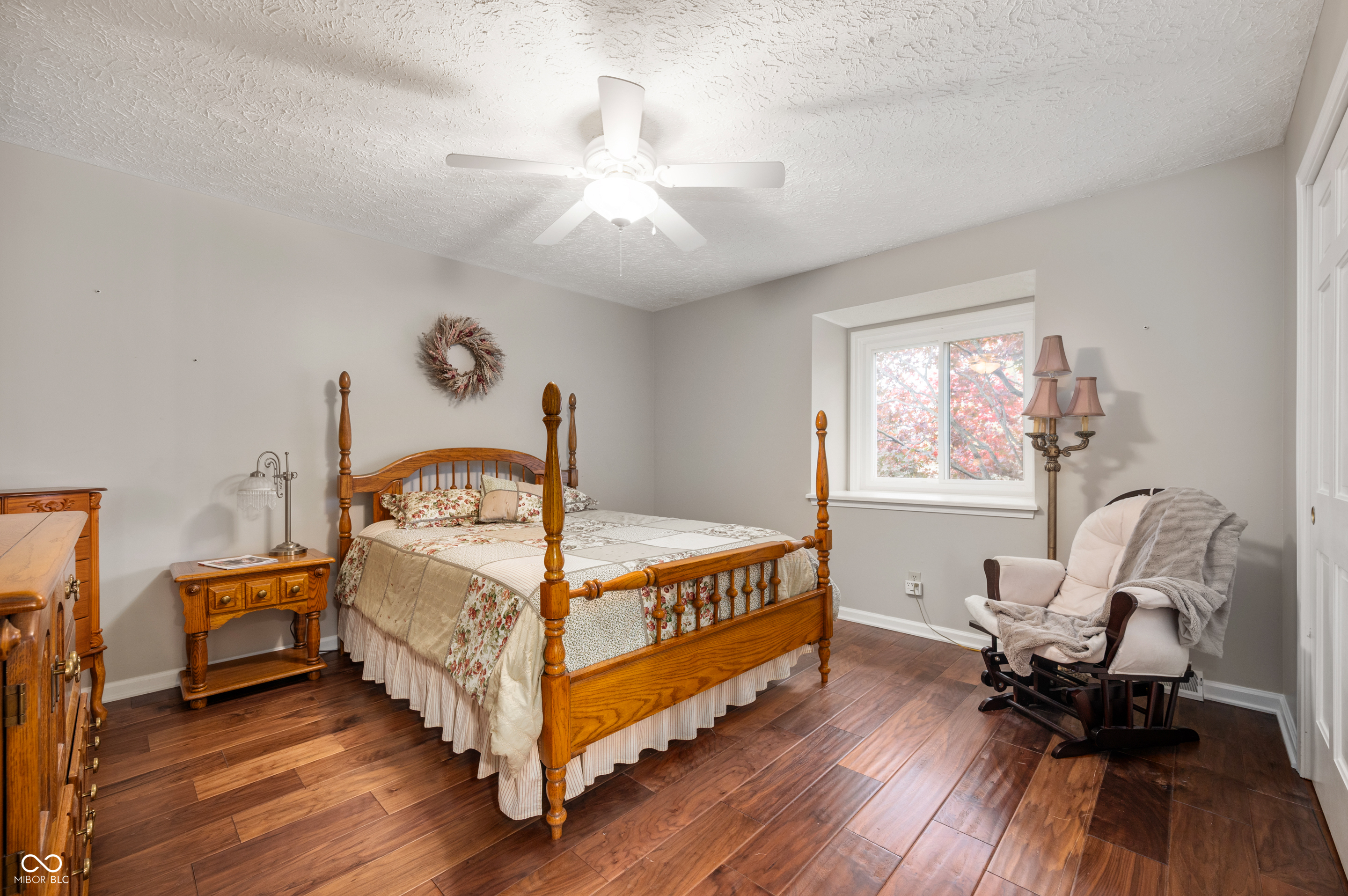 4841 Woodfield Drive