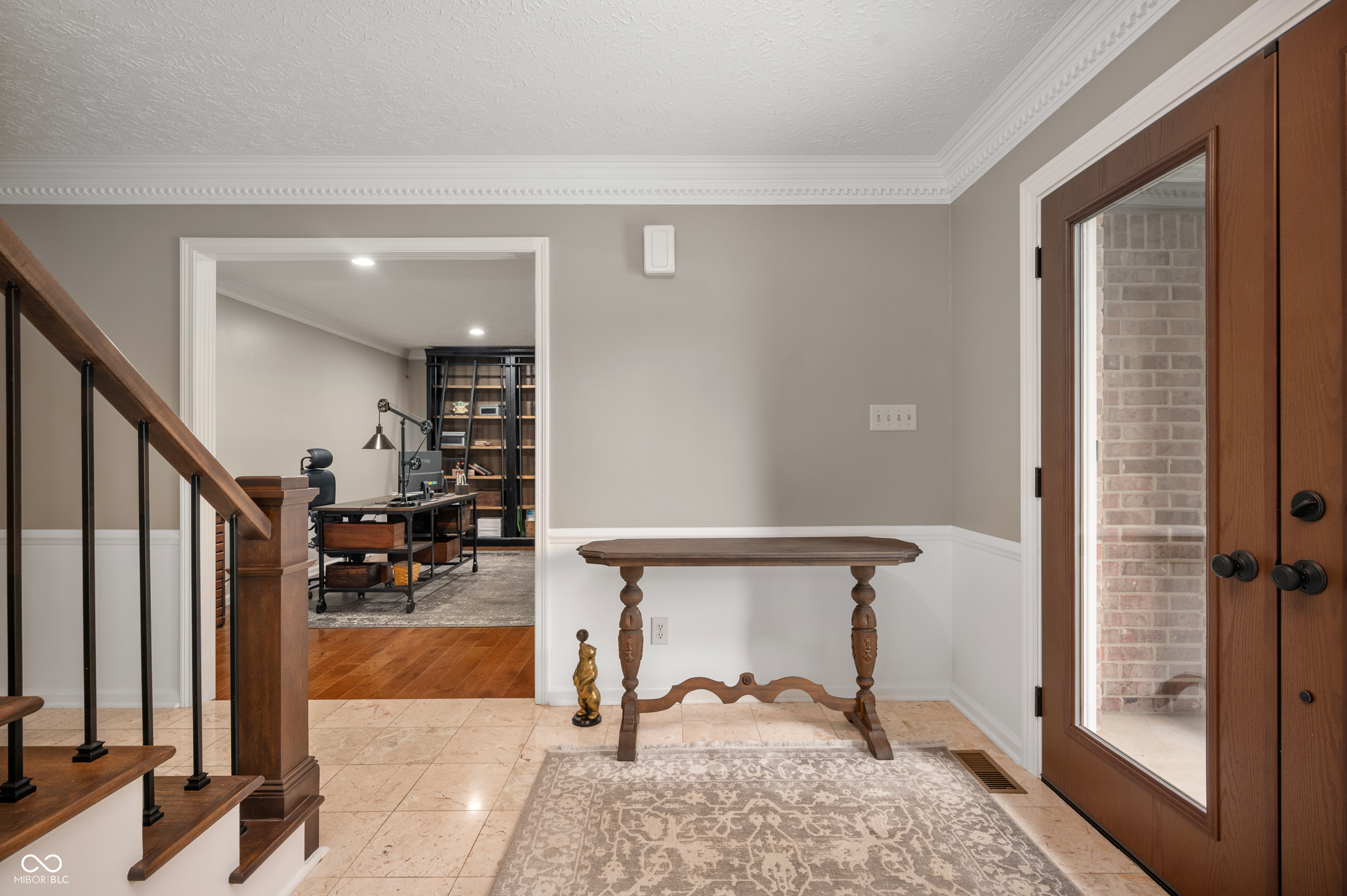 4841 Woodfield Drive