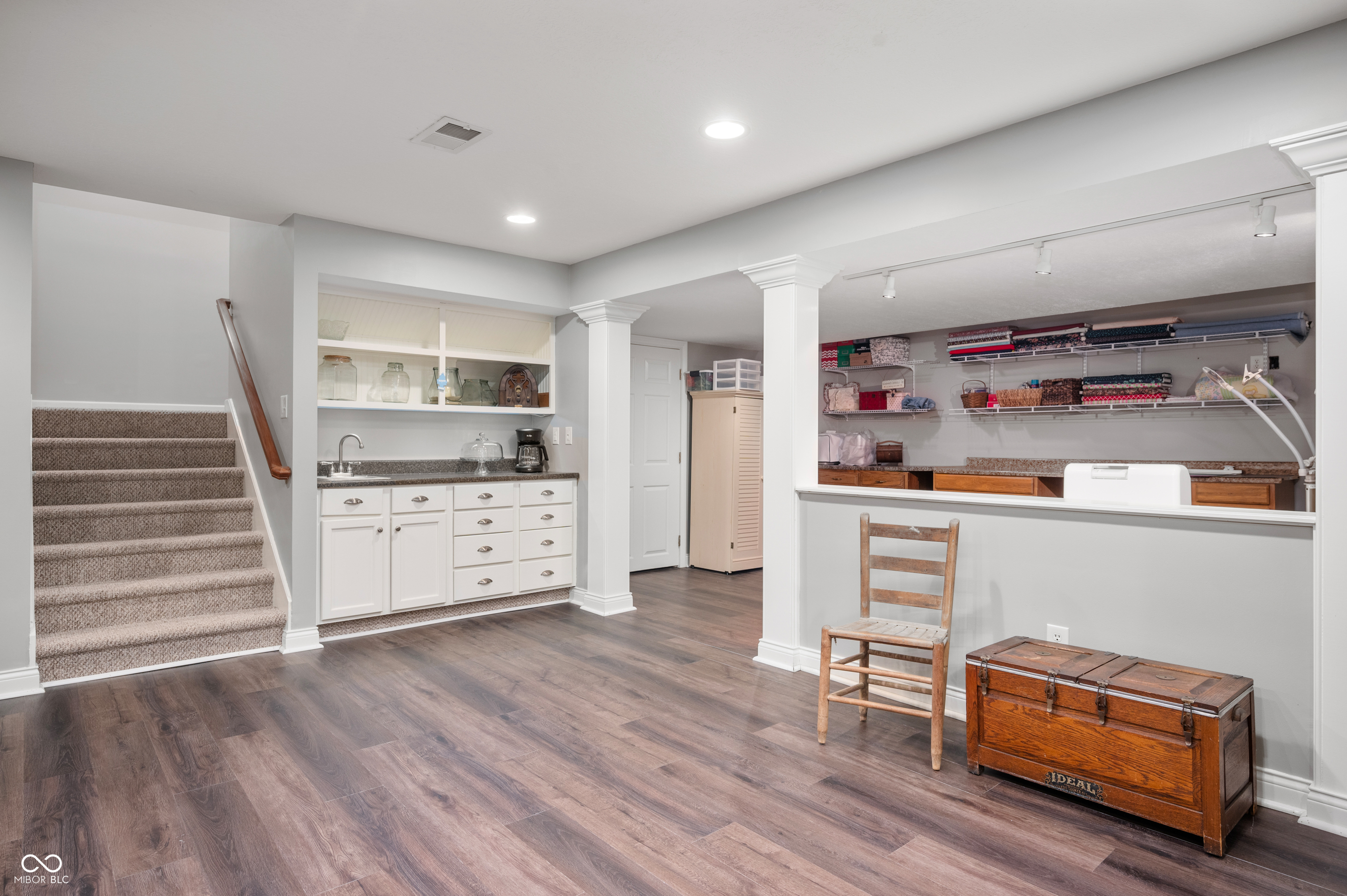 4841 Woodfield Drive