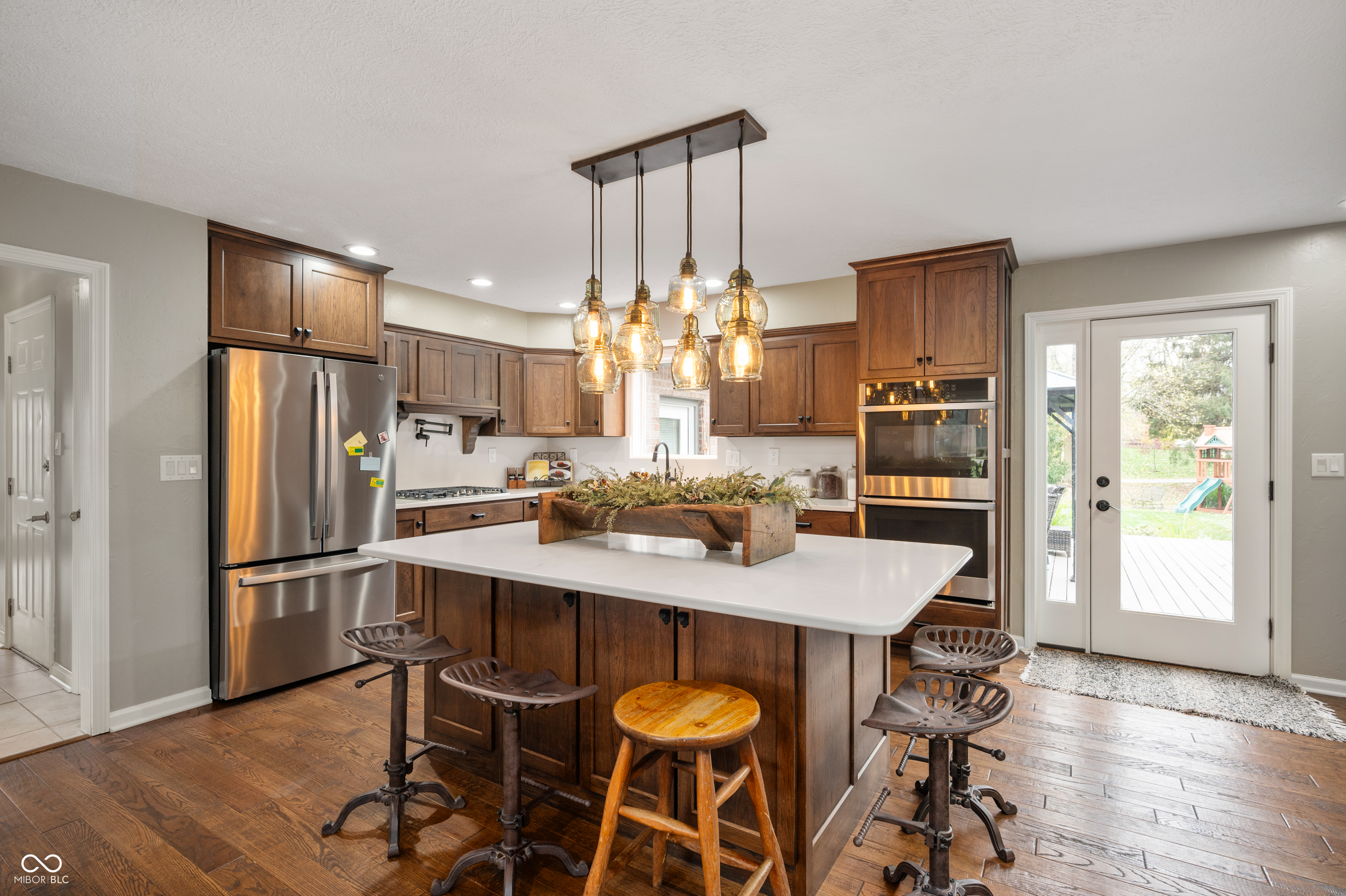 4841 Woodfield Drive