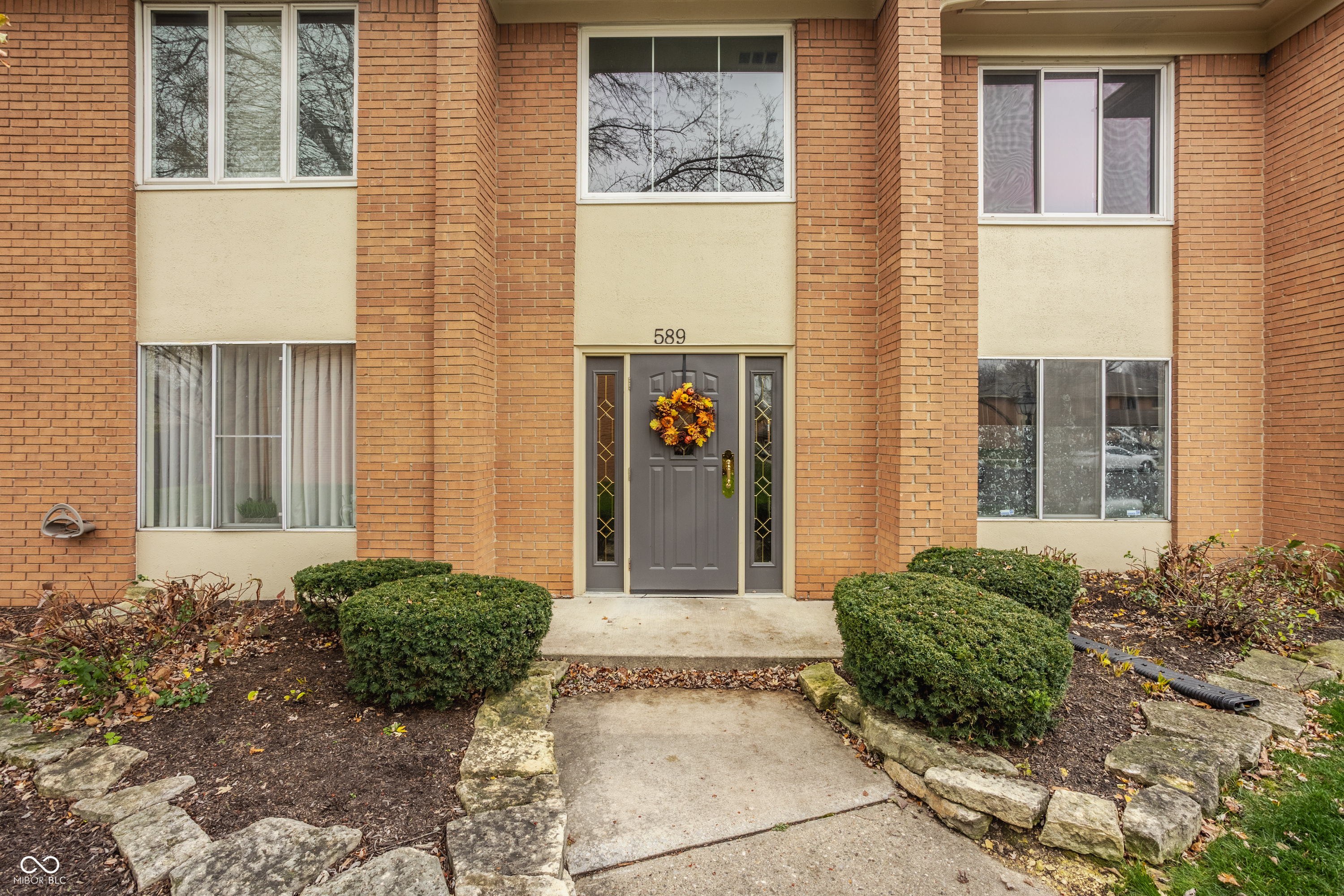 589 E Hunters Drive Unit: D