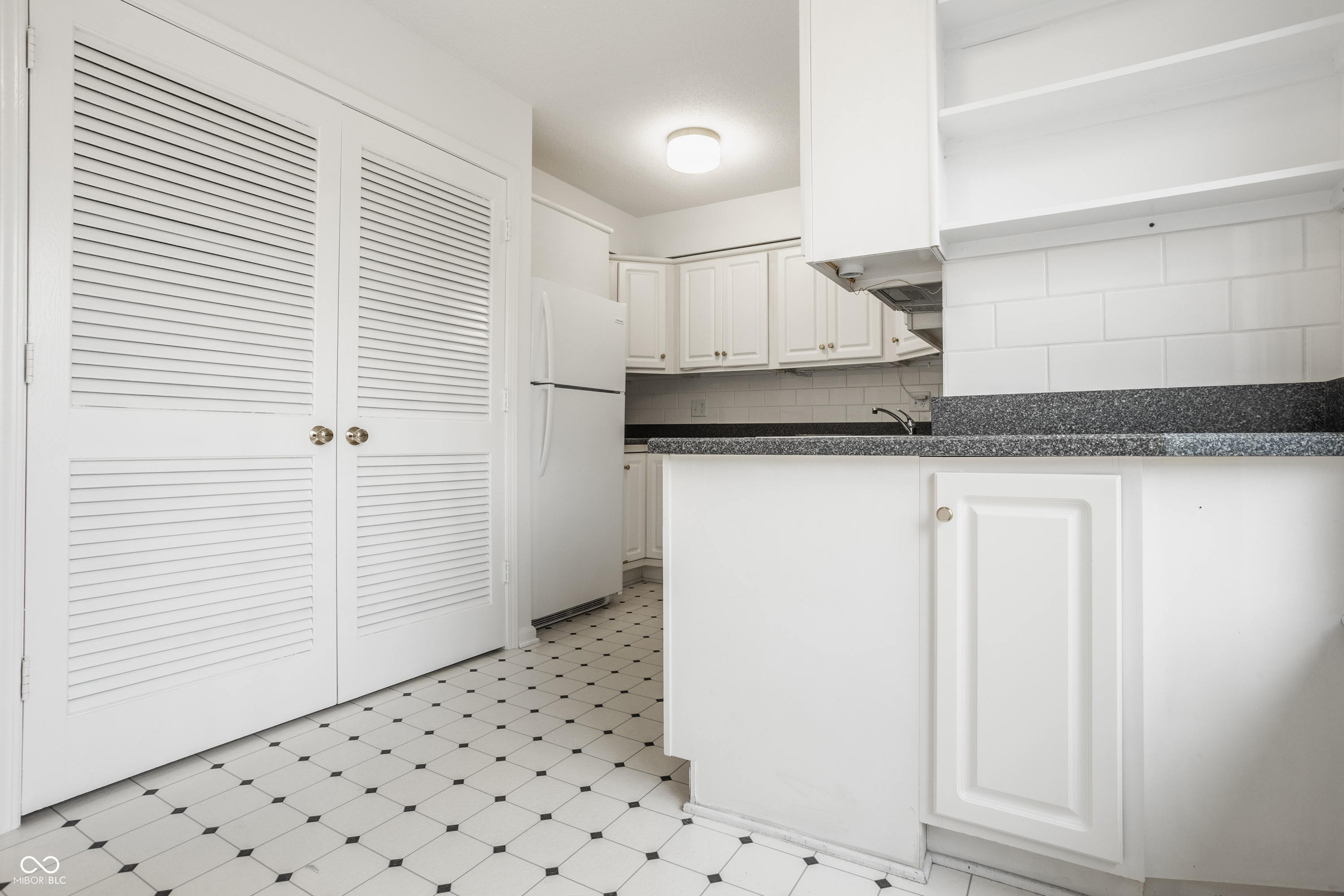 589 E Hunters Drive Unit: D
