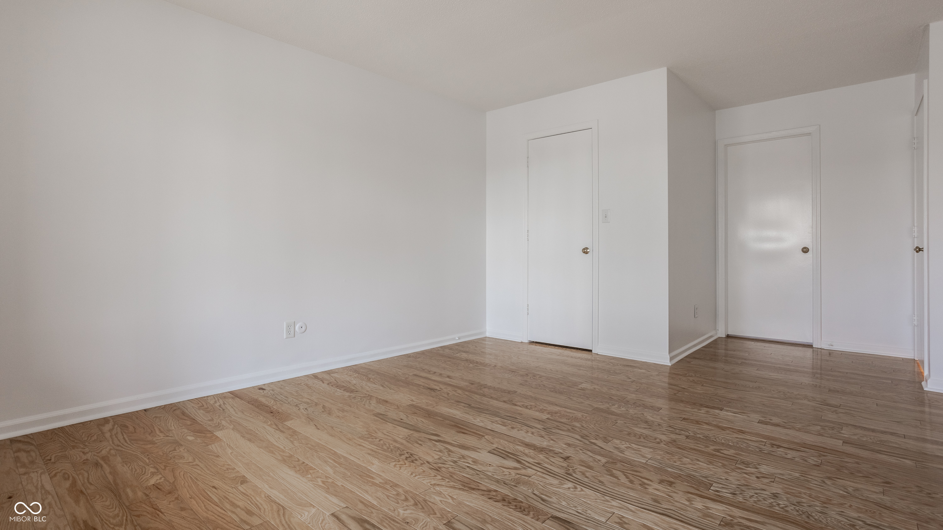 589 E Hunters Drive Unit: D