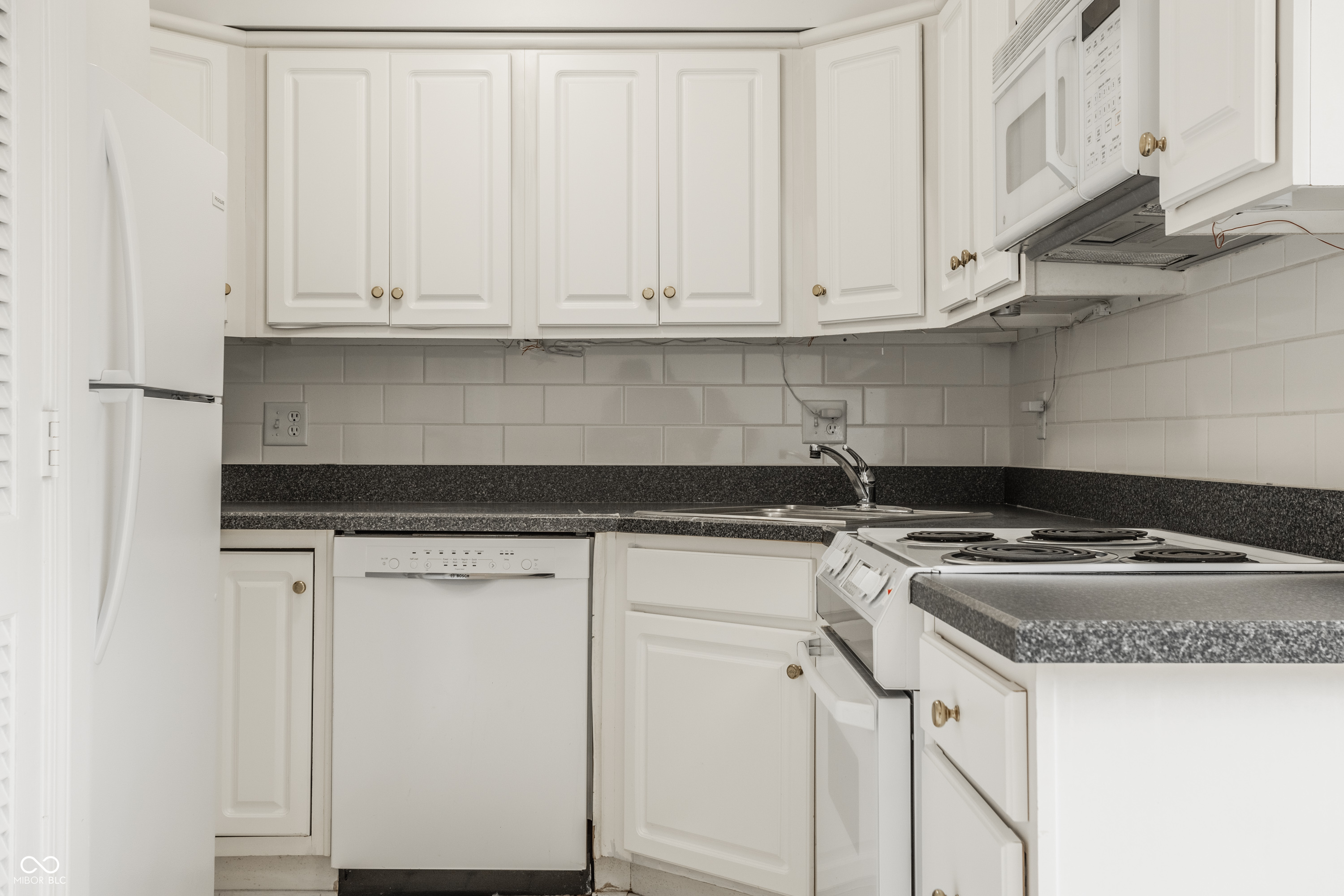 589 E Hunters Drive Unit: D