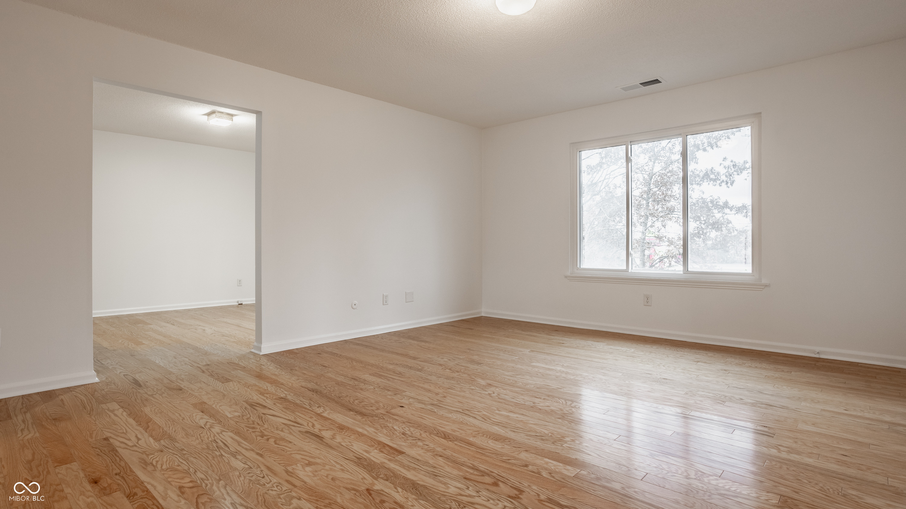589 E Hunters Drive Unit: D