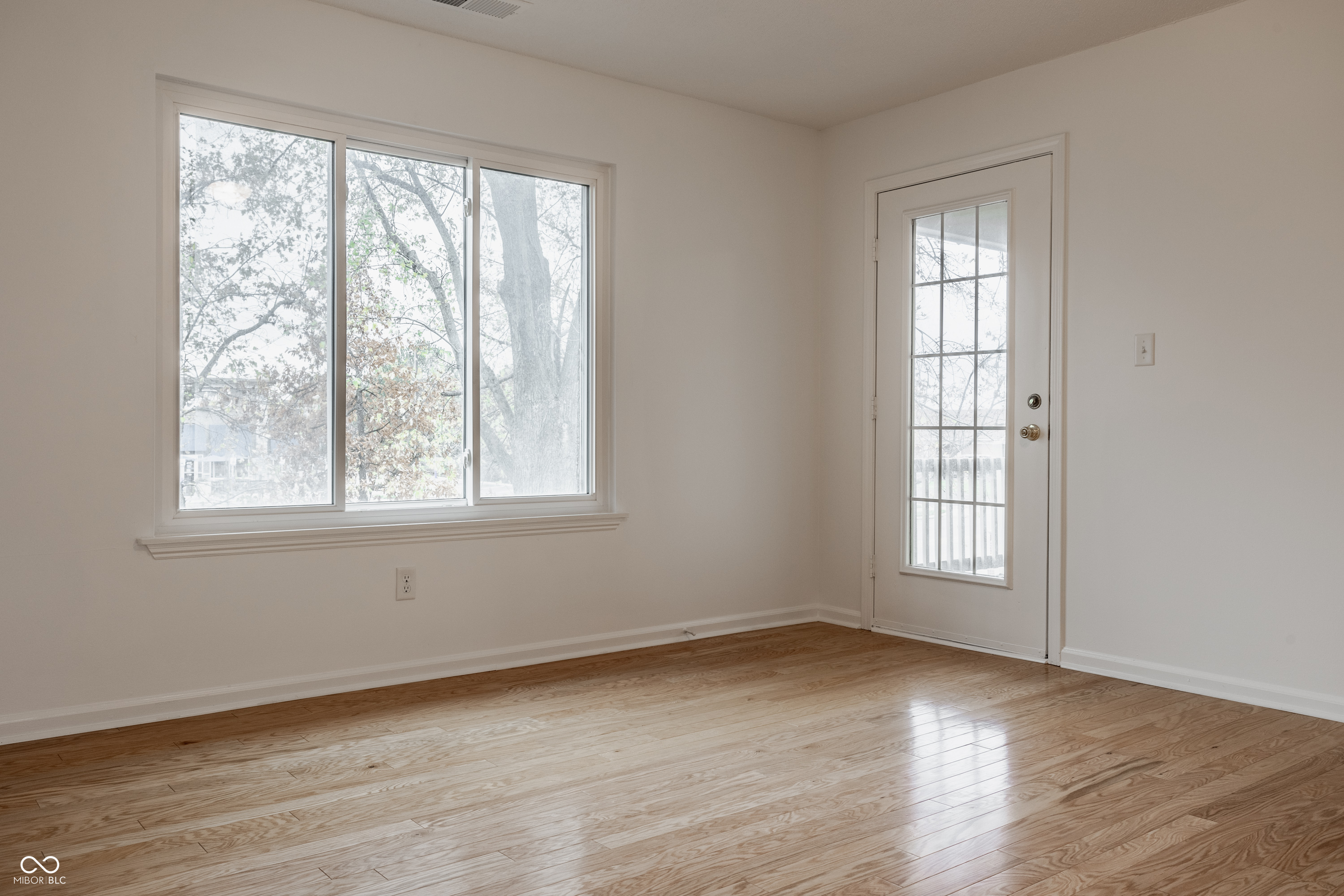 589 E Hunters Drive Unit: D