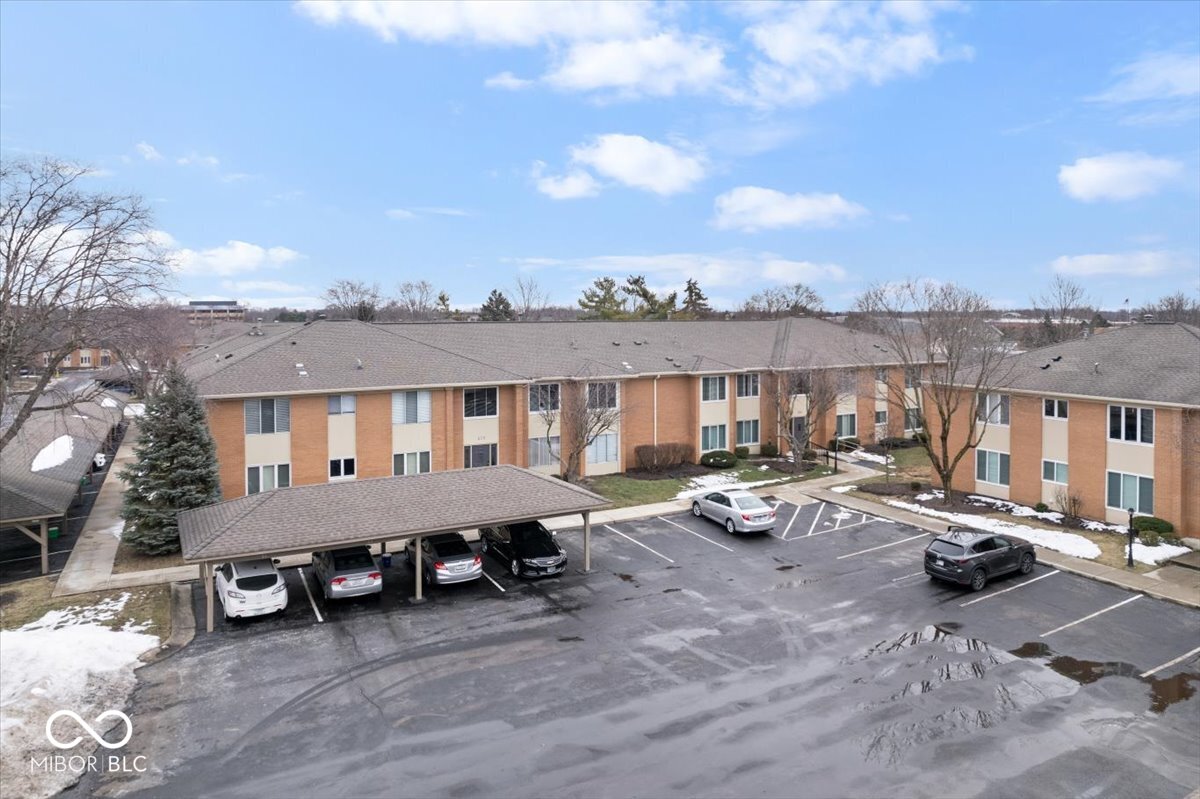 581 W Hunters Drive Unit: D