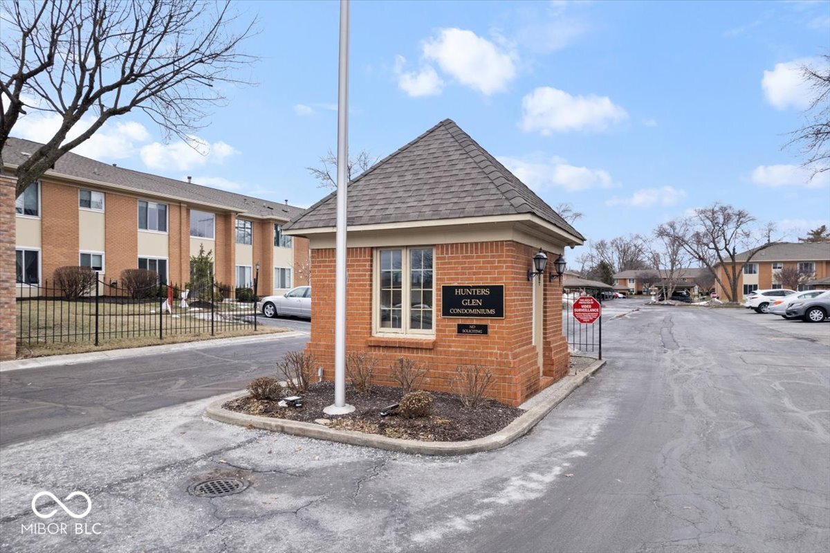 581 W Hunters Drive Unit: D