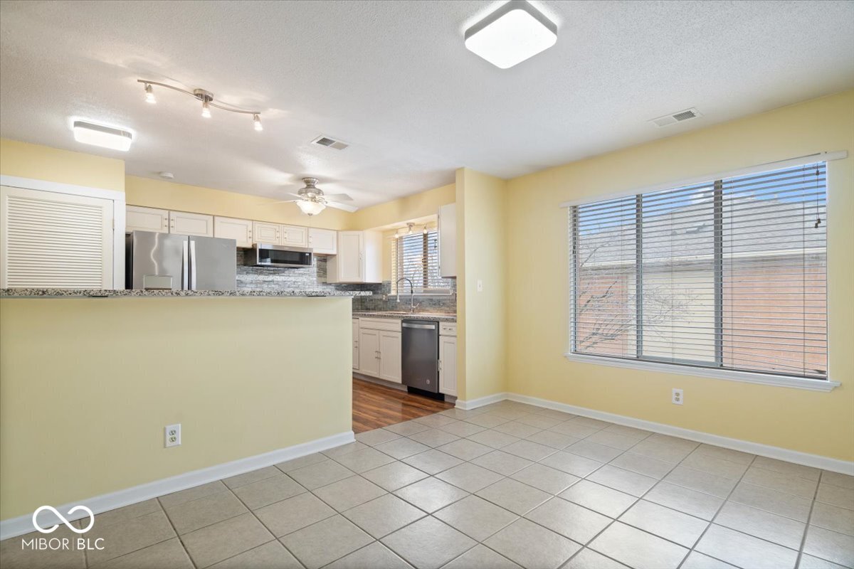 581 W Hunters Drive Unit: D