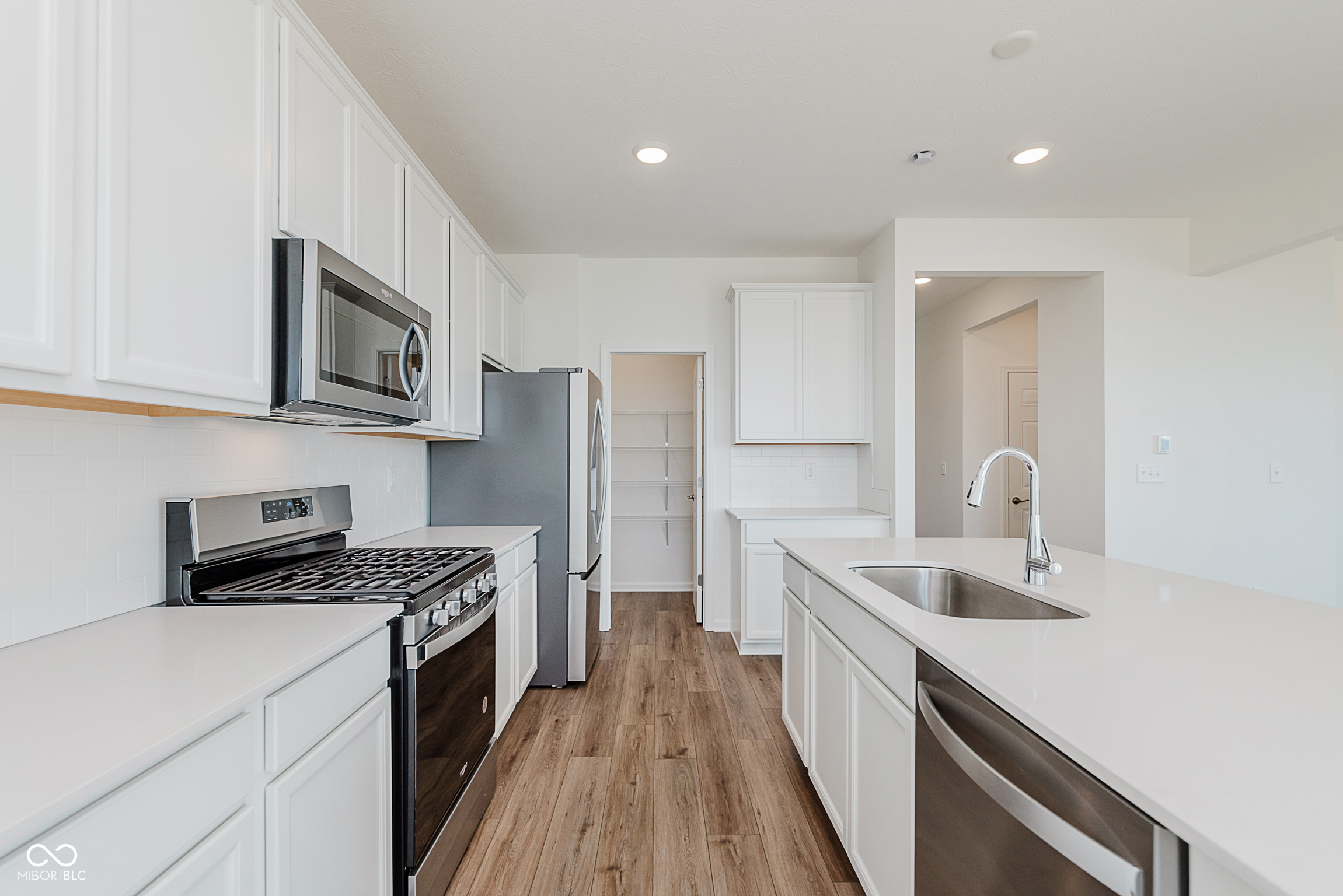 3896 Sterling Drive