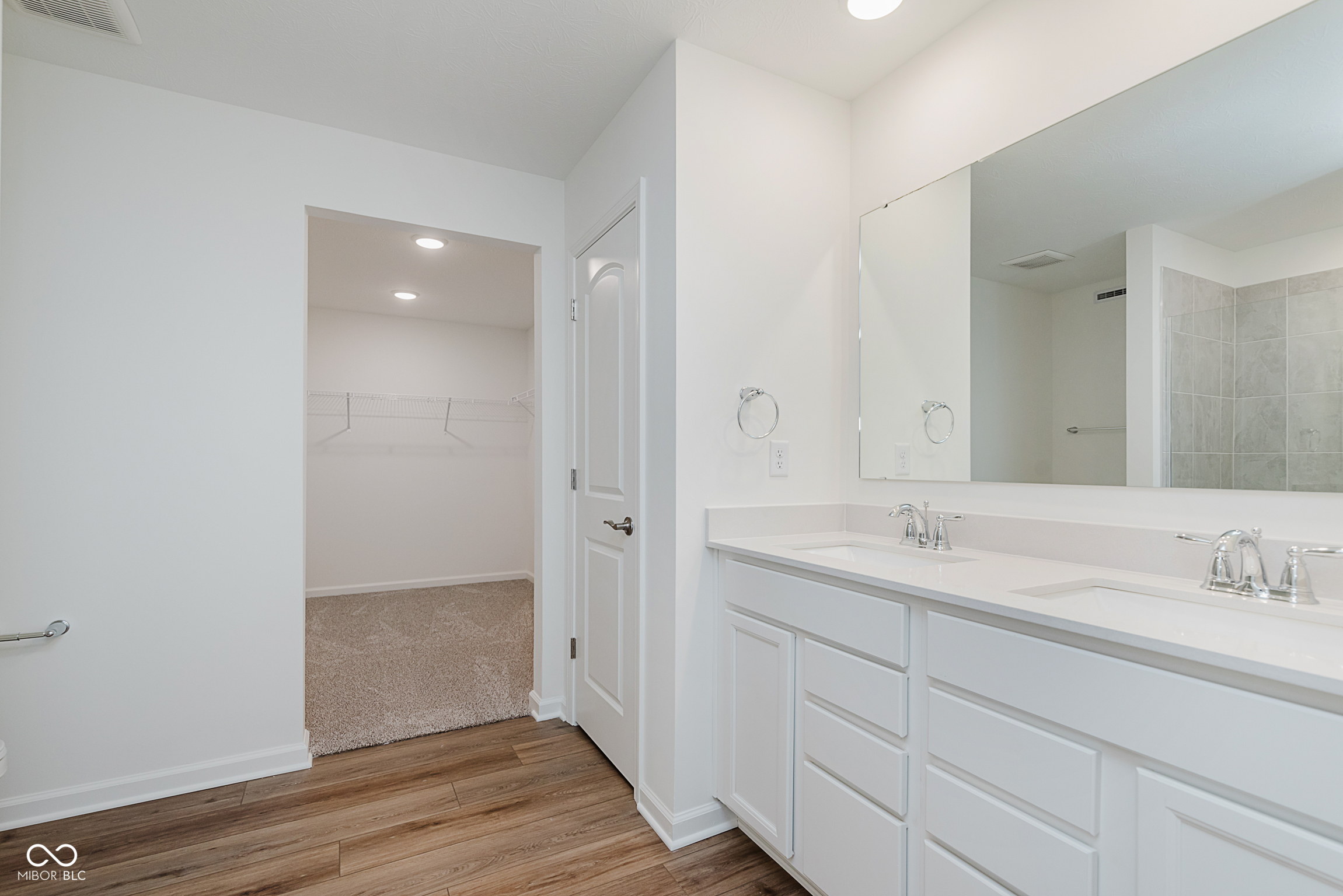 3896 Sterling Drive