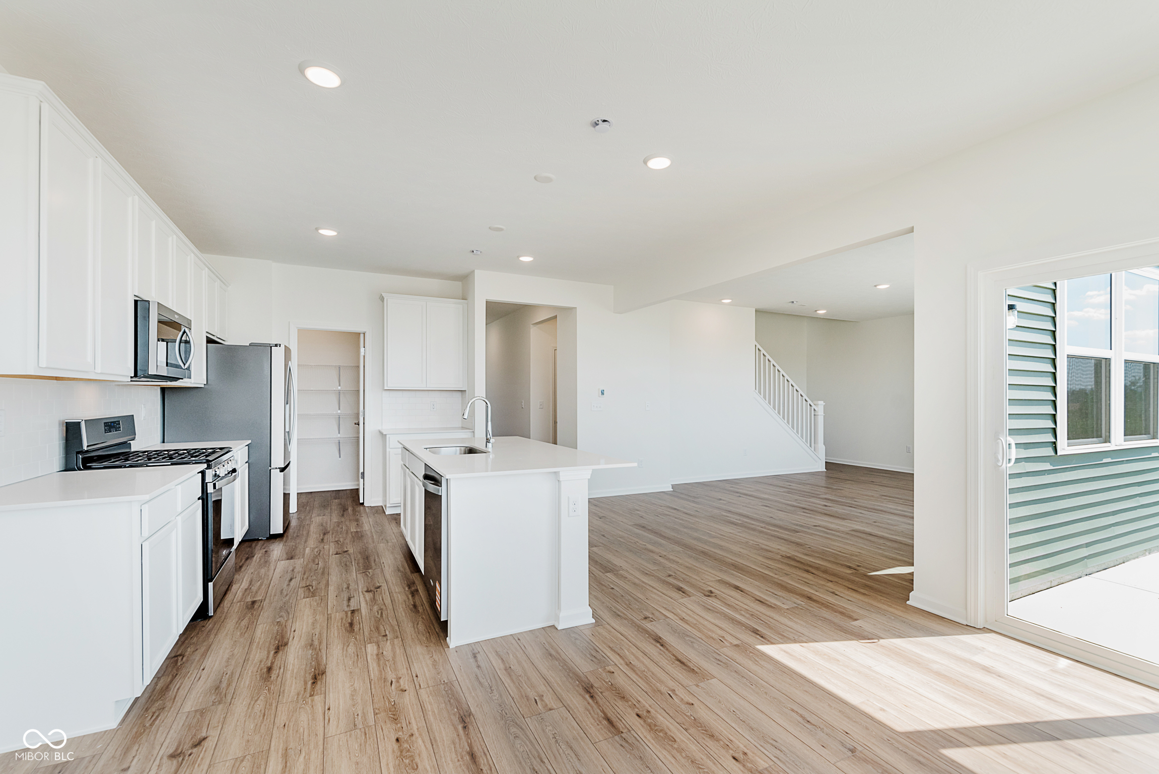 3896 Sterling Drive
