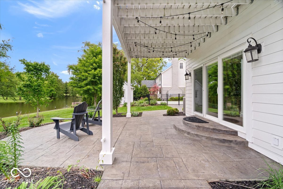 11416 E Lakeshore Drive