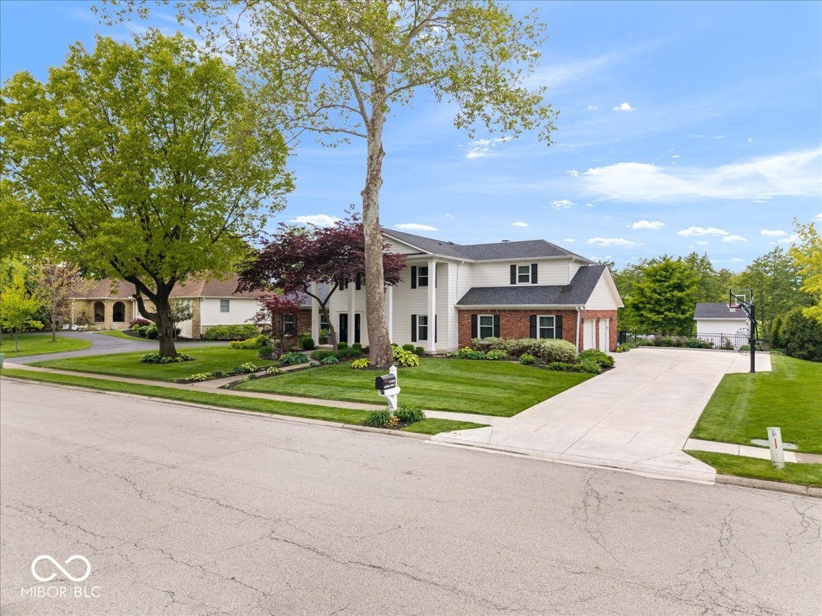 11416 E Lakeshore Drive