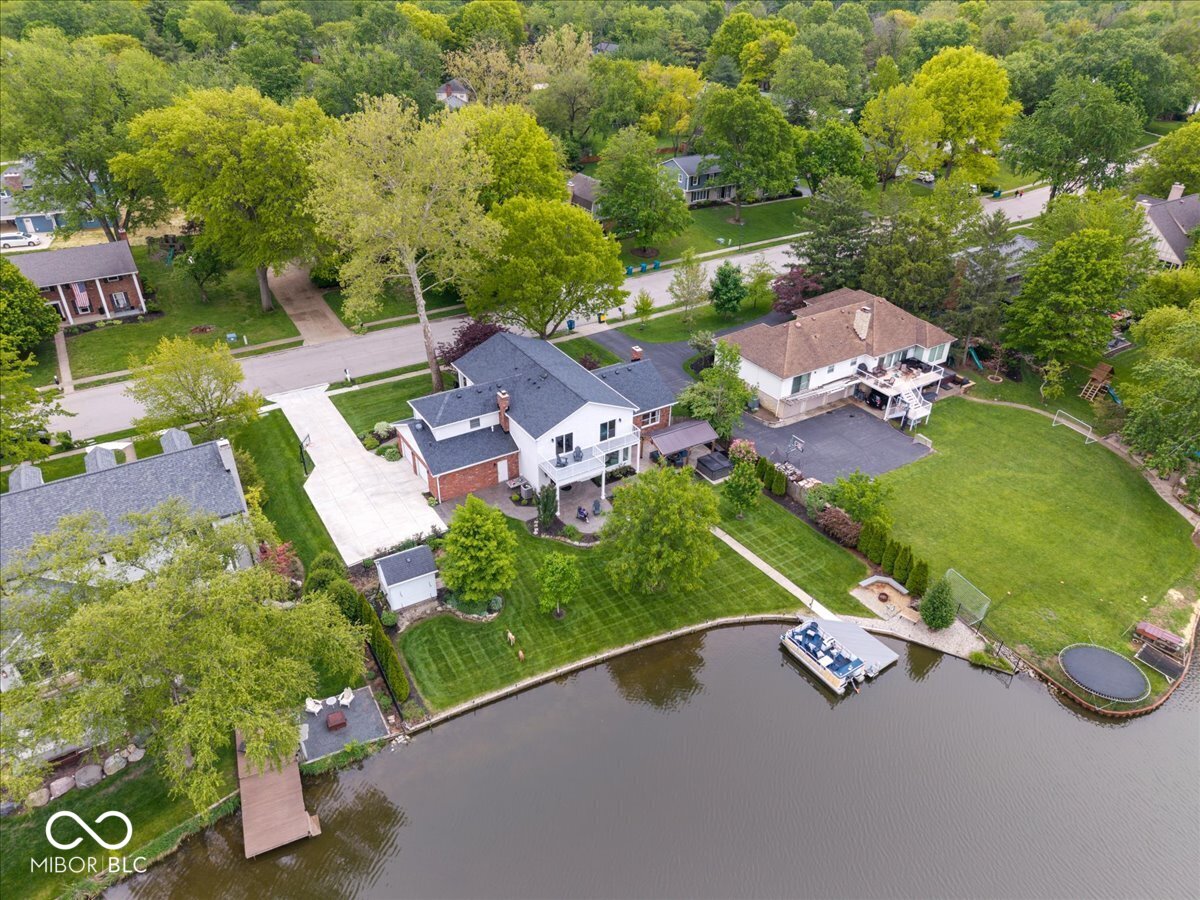 11416 E Lakeshore Drive