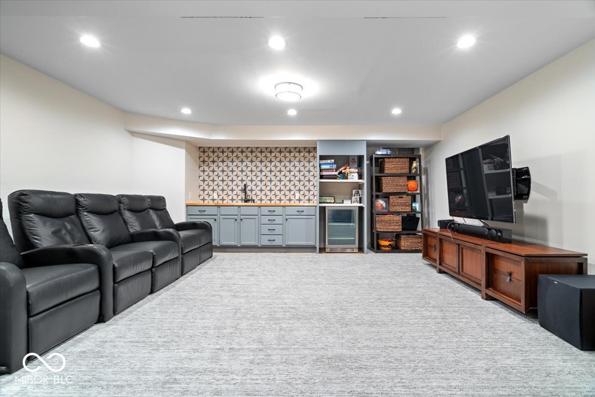 11416 E Lakeshore Drive