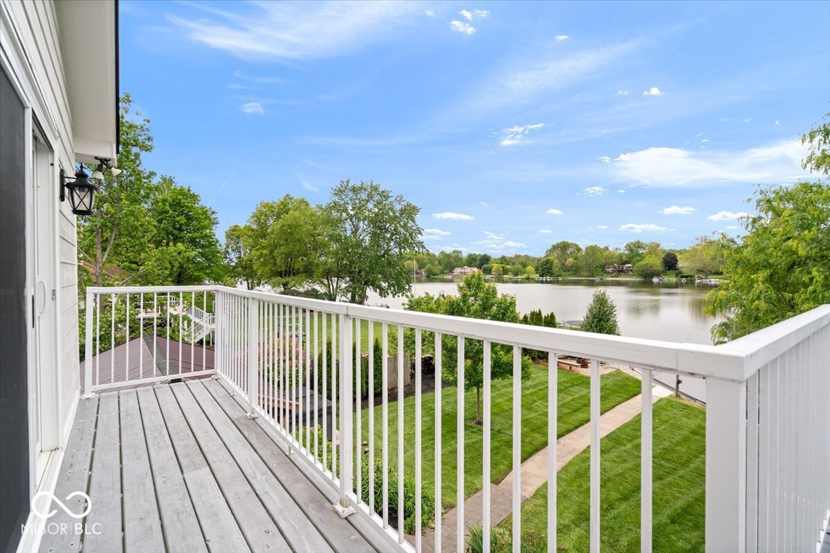 11416 E Lakeshore Drive