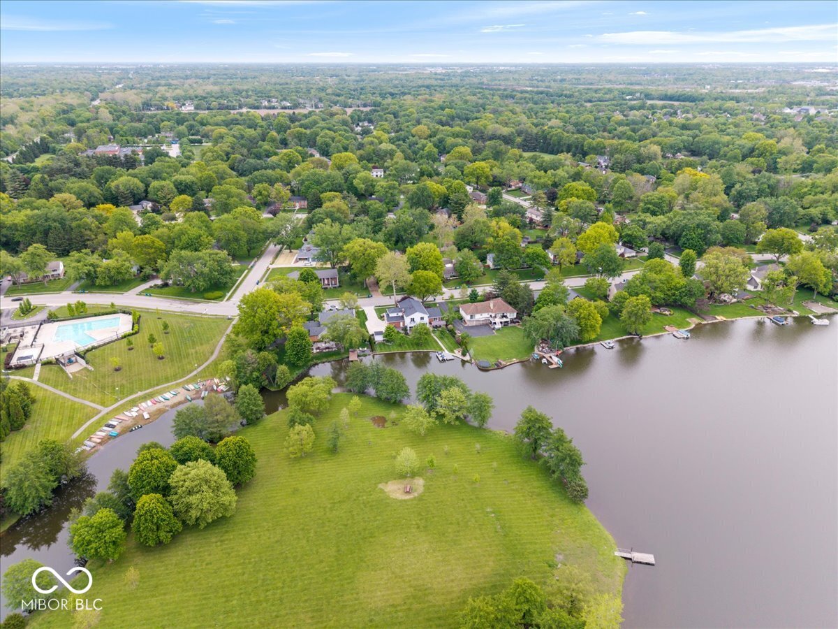 11416 E Lakeshore Drive