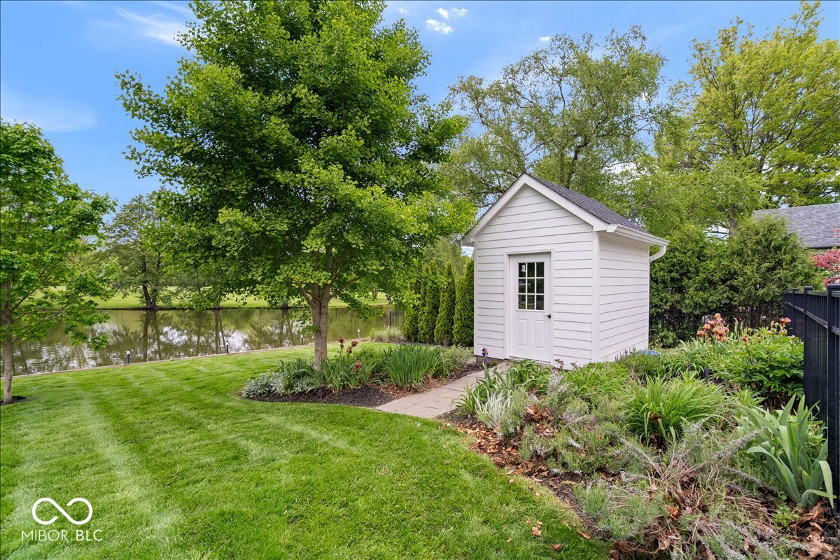 11416 E Lakeshore Drive