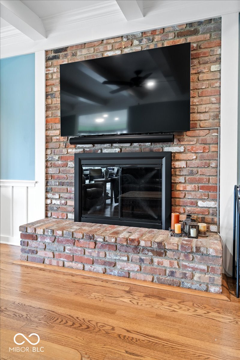 11416 E Lakeshore Drive