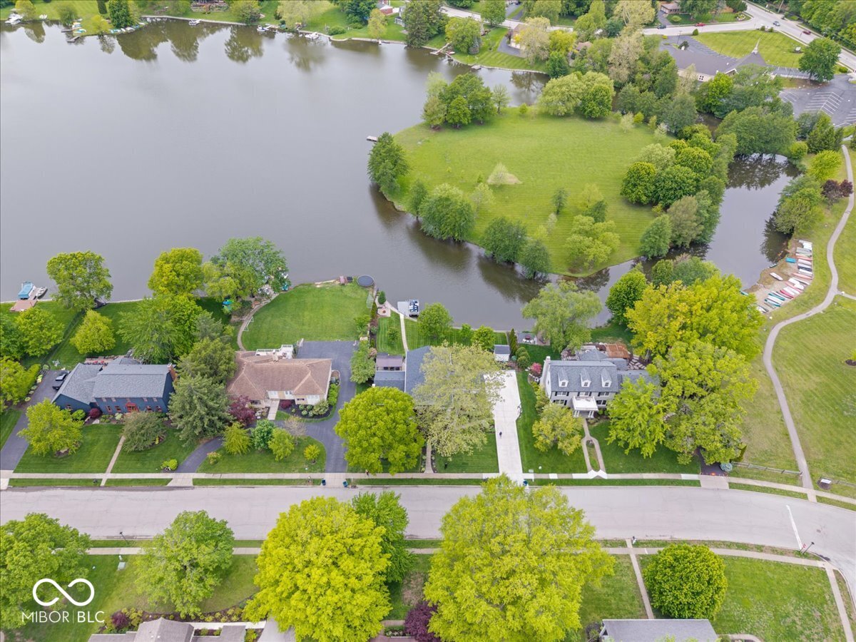11416 E Lakeshore Drive